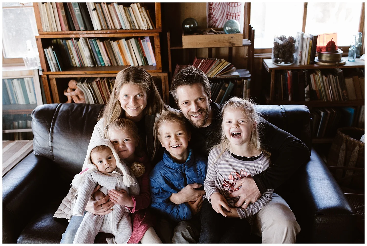 Cozy Home Lifestyle Session- Vancouver Island Family Photographer - Photo By Rachael Alexandra Co_0008.jpg