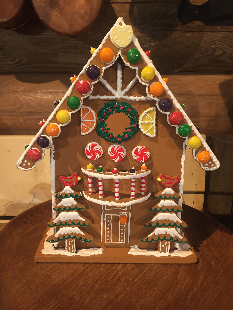 gingerbread house.jpg