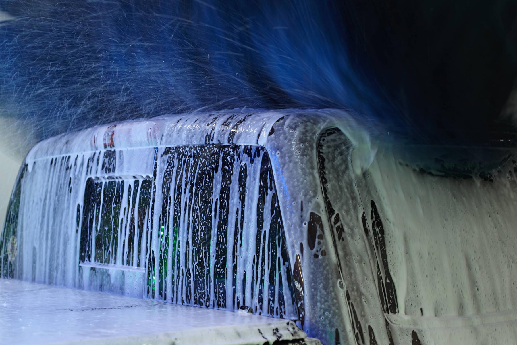 Glow_carwash_13.jpg