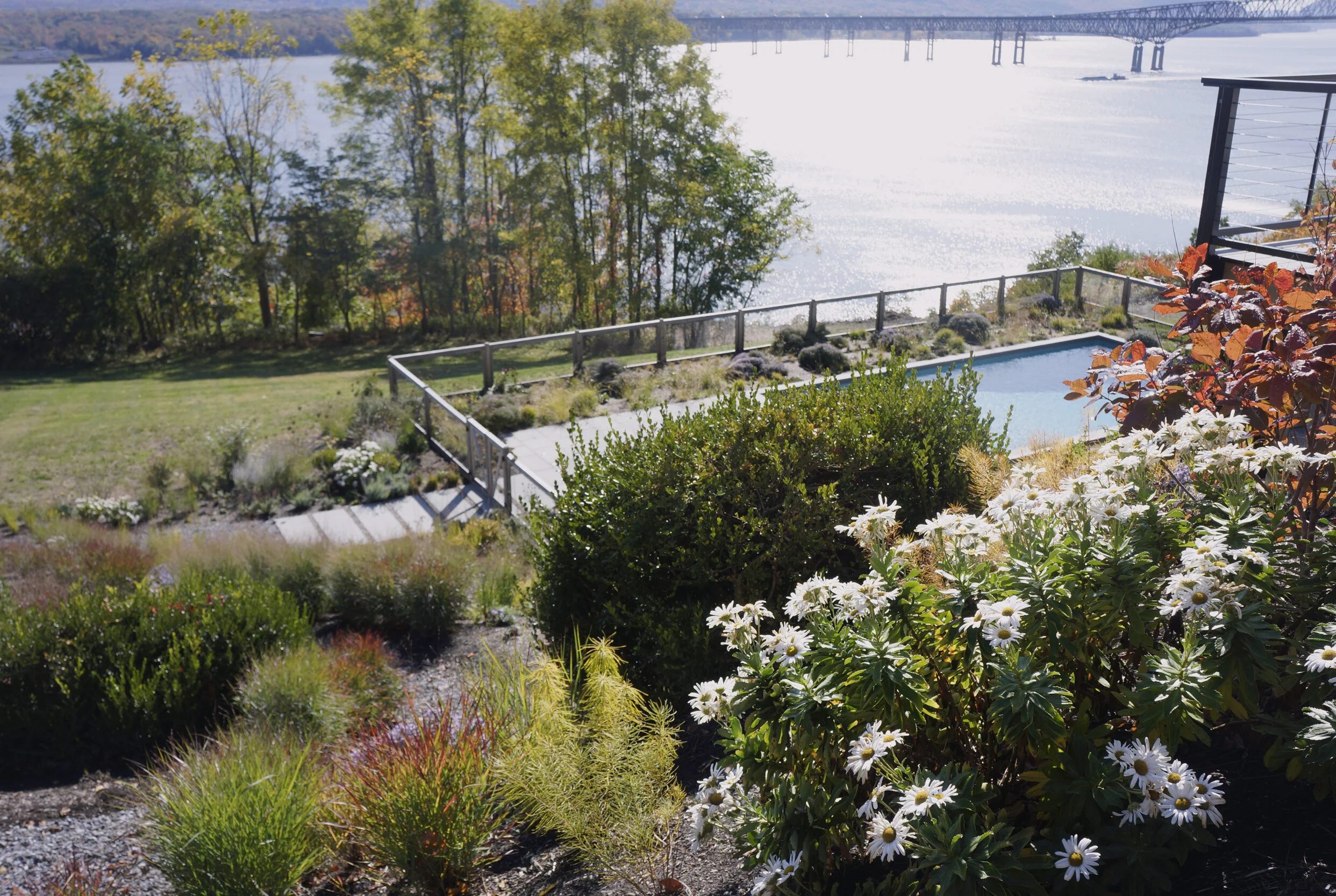 P_River_View_Pool_10_DSC4447.jpg