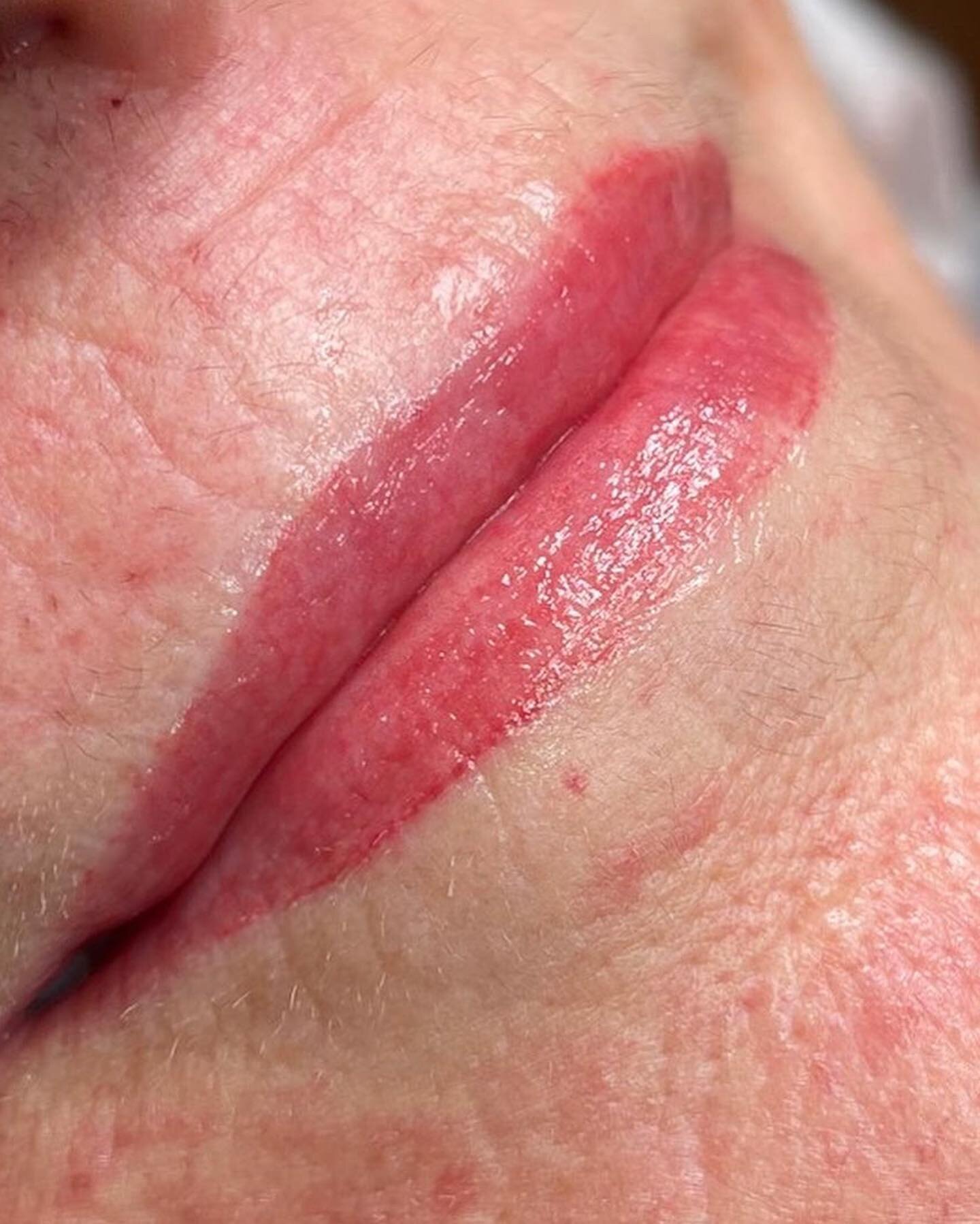 September and October are two of the best months to get Micropigmentation done! 🍂

Why?

&bull;Your sun exposure is reduced significantly (avoiding the sun after PMU is key to great healing). 

&bull;You&rsquo;ll be due for your touch-up in time for