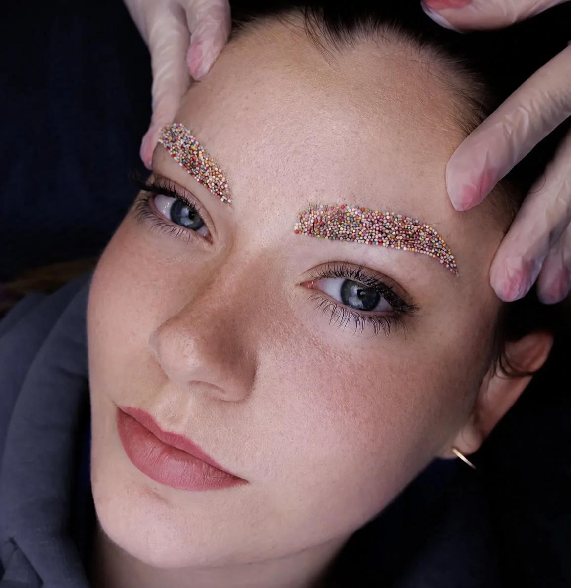 The dot cake trend but for brows?! 

What do you think???