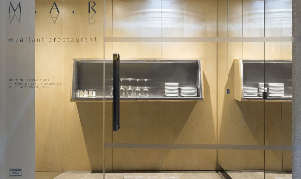 01_Restaurante na Praia da Rainha, Cascais.jpg