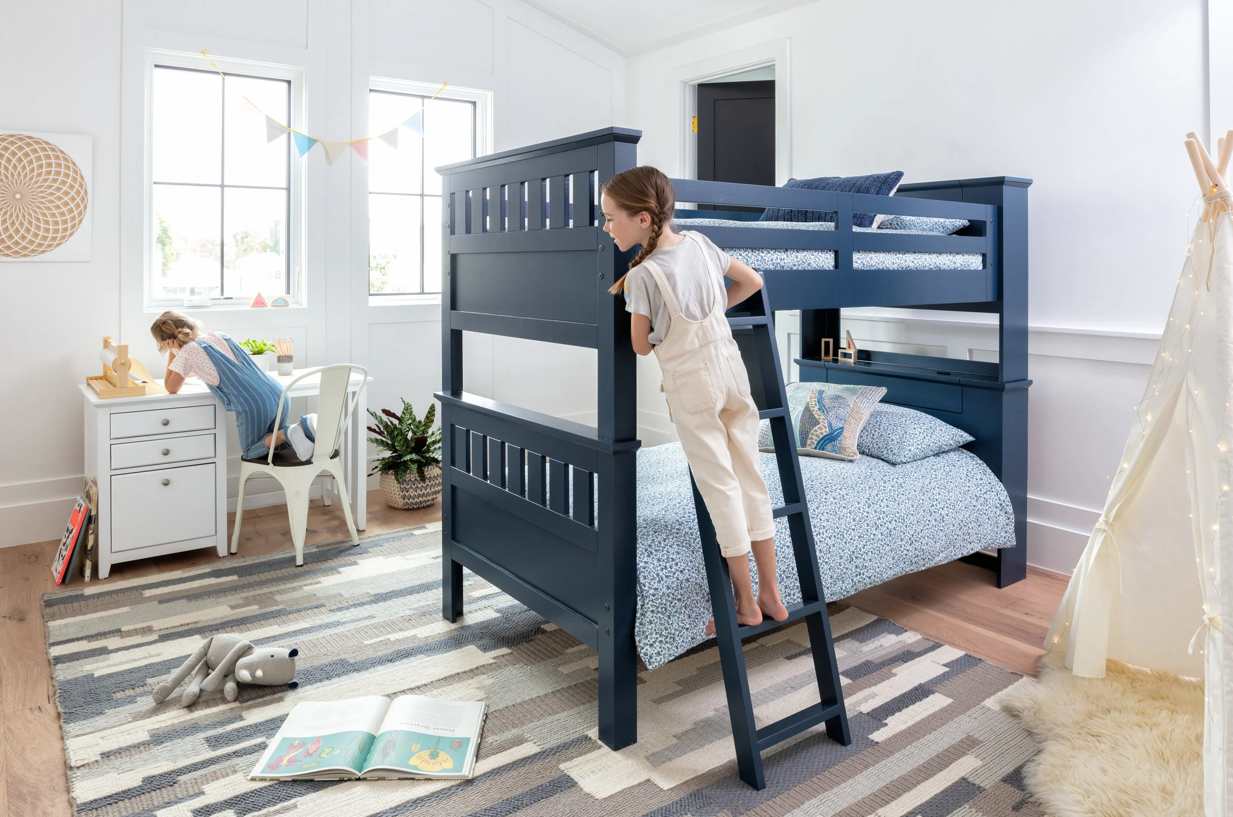 2019_Kids+Teens Catalog_D1_S30289-1_1.jpg