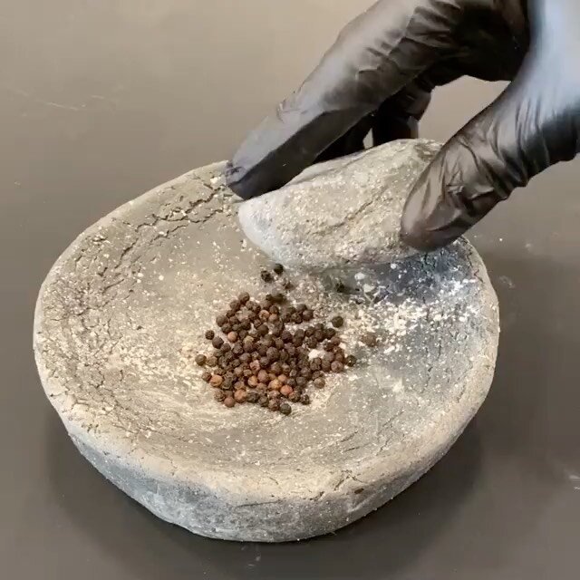 From @chefdanbarber @studiokitchen @studiokitchen1 

&ldquo;If I did this with a peppermill, I could never extract all the aromas from both the skin and the inside of the peppercorn.&rdquo; -Chef Shola

This West African grinding stone has a complete