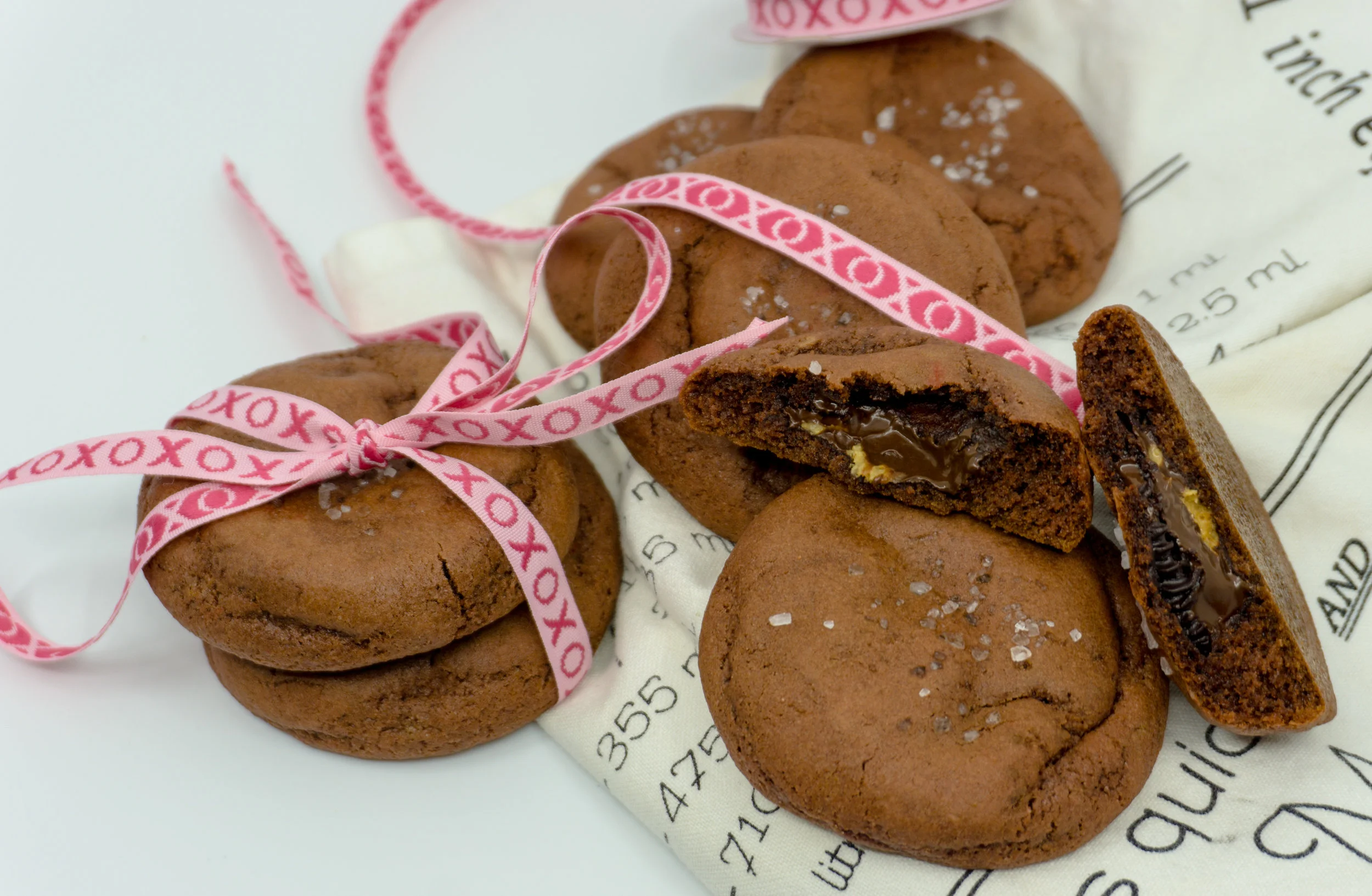 pb-stuffed-cookie2.jpg