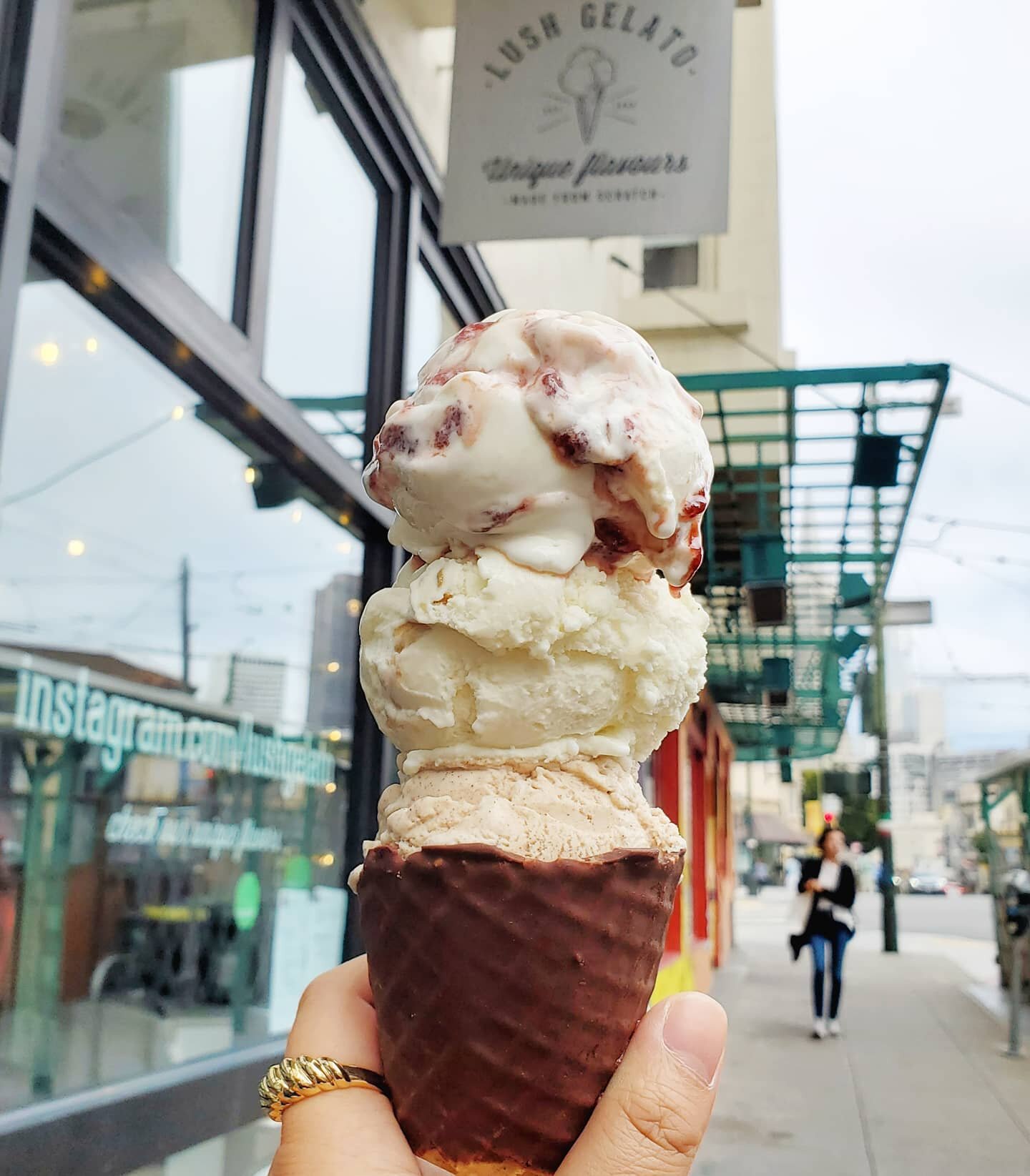 I need a @lushgelato to open up on the west side of SF bc the only location is too far away 😭 But also that would probably be bad for my waistline 😆

I can't help it tho -- every flavor is so good! We got the Creme Fraiche &amp; Strawberry Balsamic