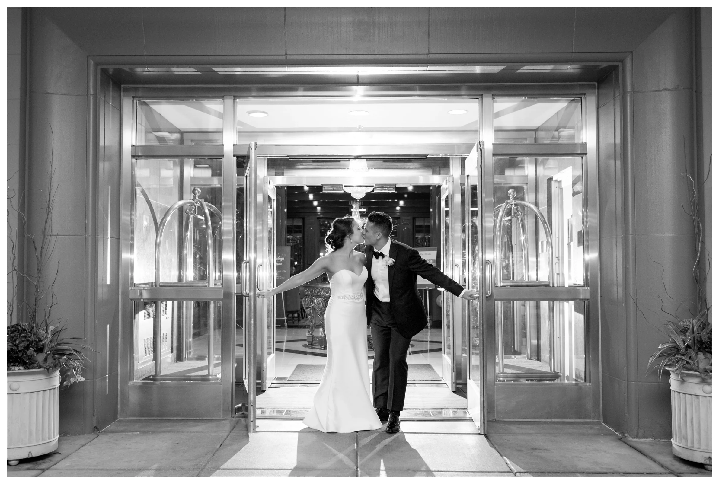 chicago-wedding-exit