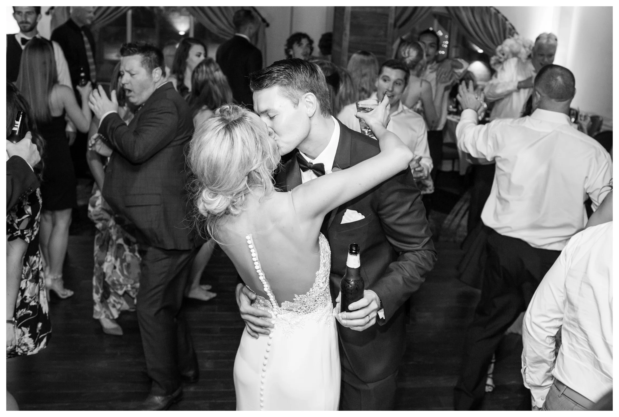 wedding-at-elements-at-water-street-naperville-