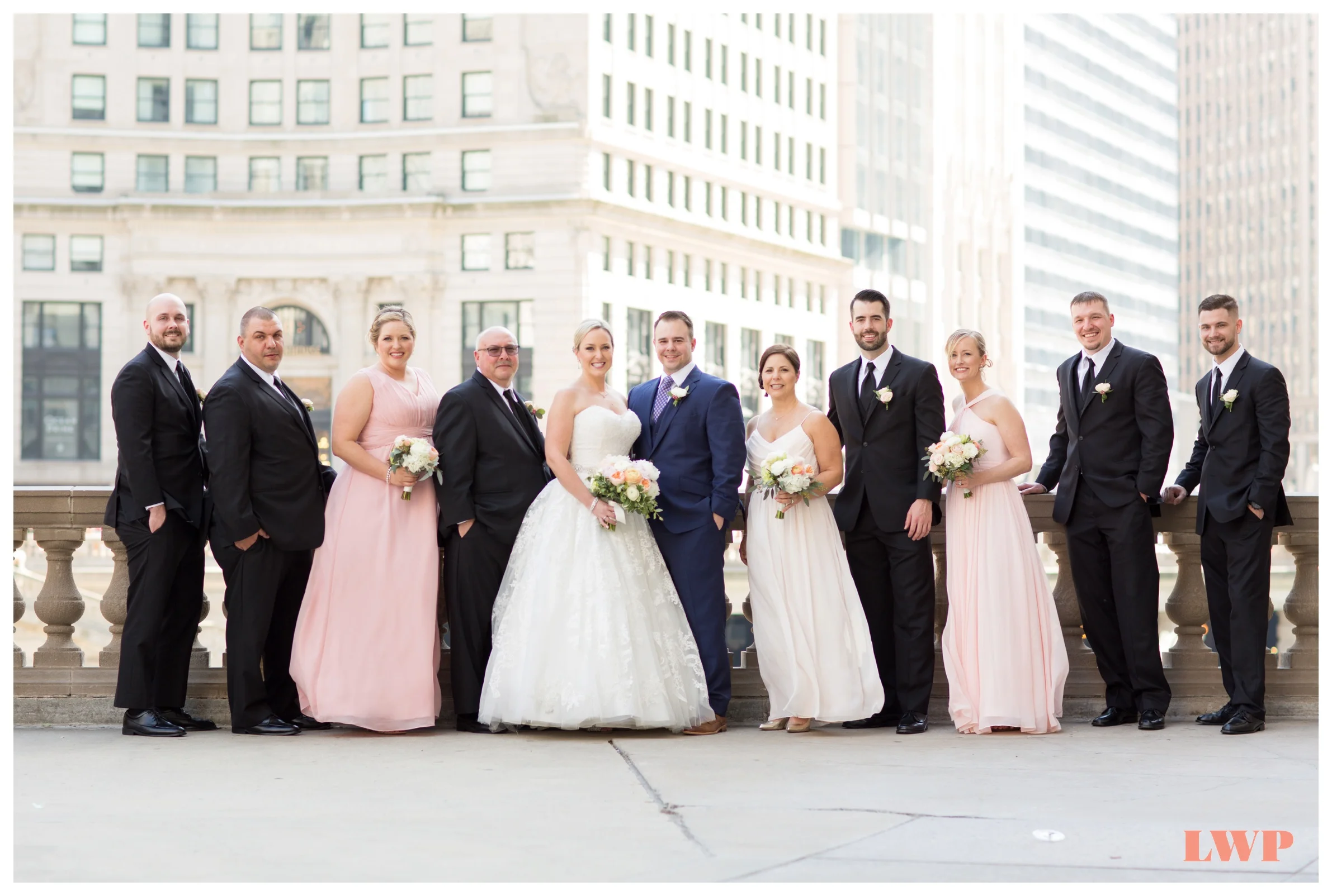 wrigley-building-chicago-wedding-photos