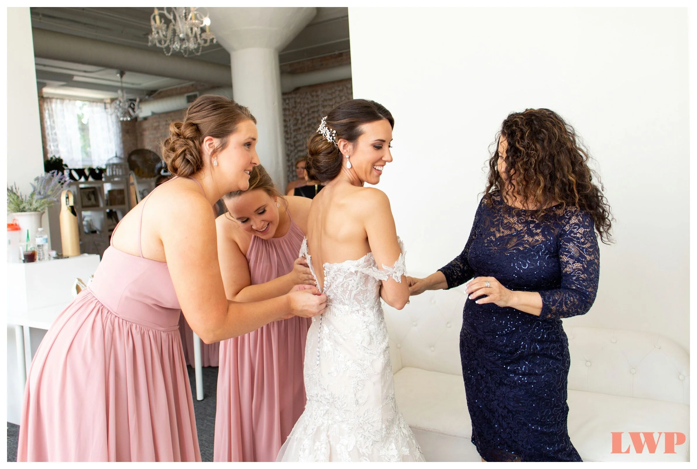 room-1520-wedding-chicago_0003.jpg