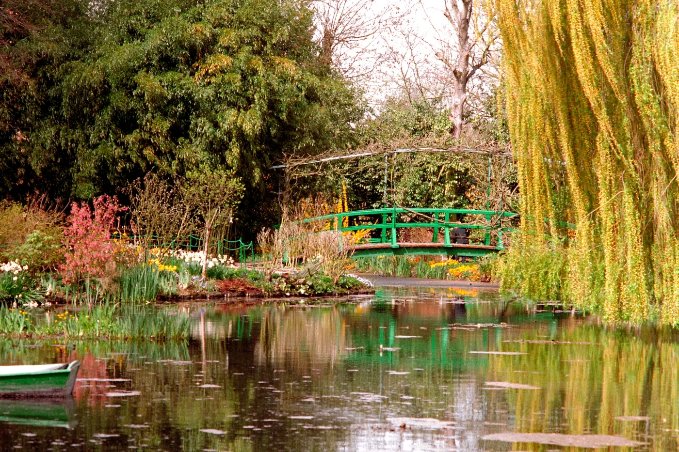0997 - Monets Giverny Garden Bridge.jpg