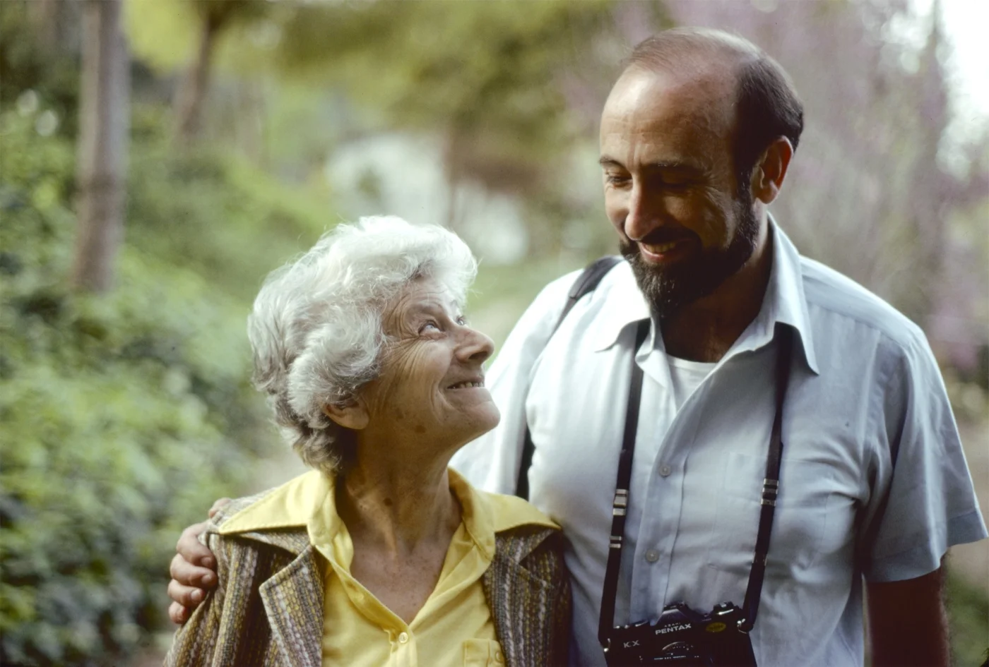 Rachel Manor and Bob Lipgar at Kibbutz March 1978.jpg