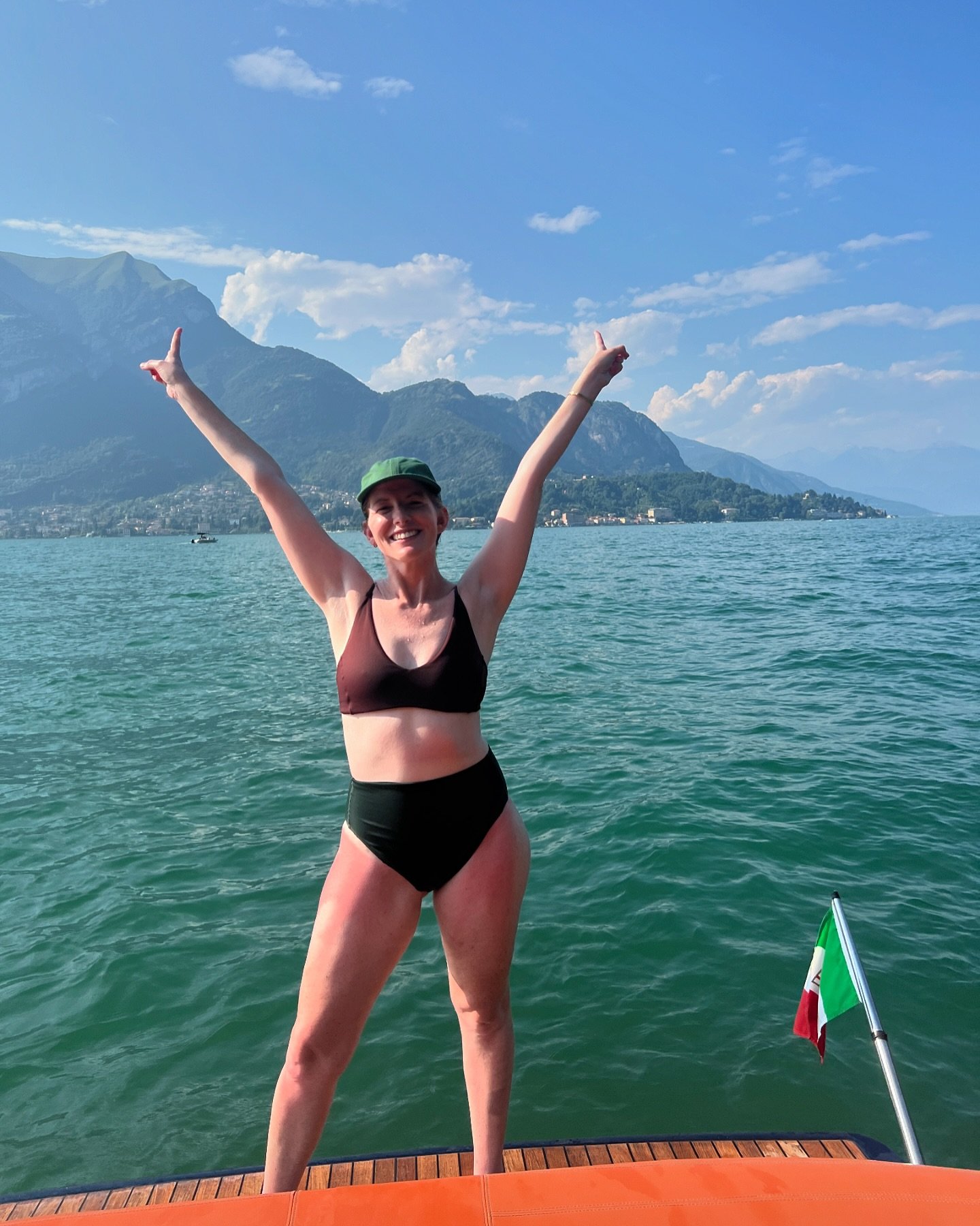 Italy Suz is the best kind of Suz imo #yolo 

(&amp; I&rsquo;m well aware of the uneven sunburn on my thighs, thank you in advance for pointing it out)

#lakecomo #como #lagodicomo #italy #nesso #georgeclooney #gianniversace