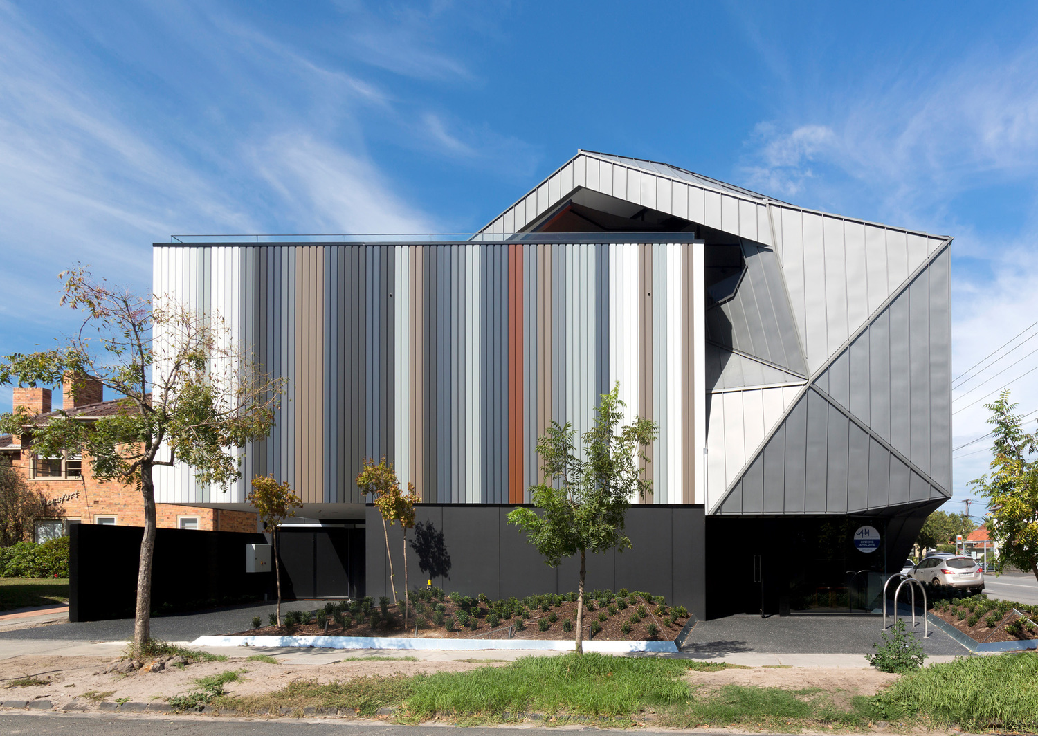 Suburban awnings // Building façade // Justin Art House Museum // Melbourne // 2016