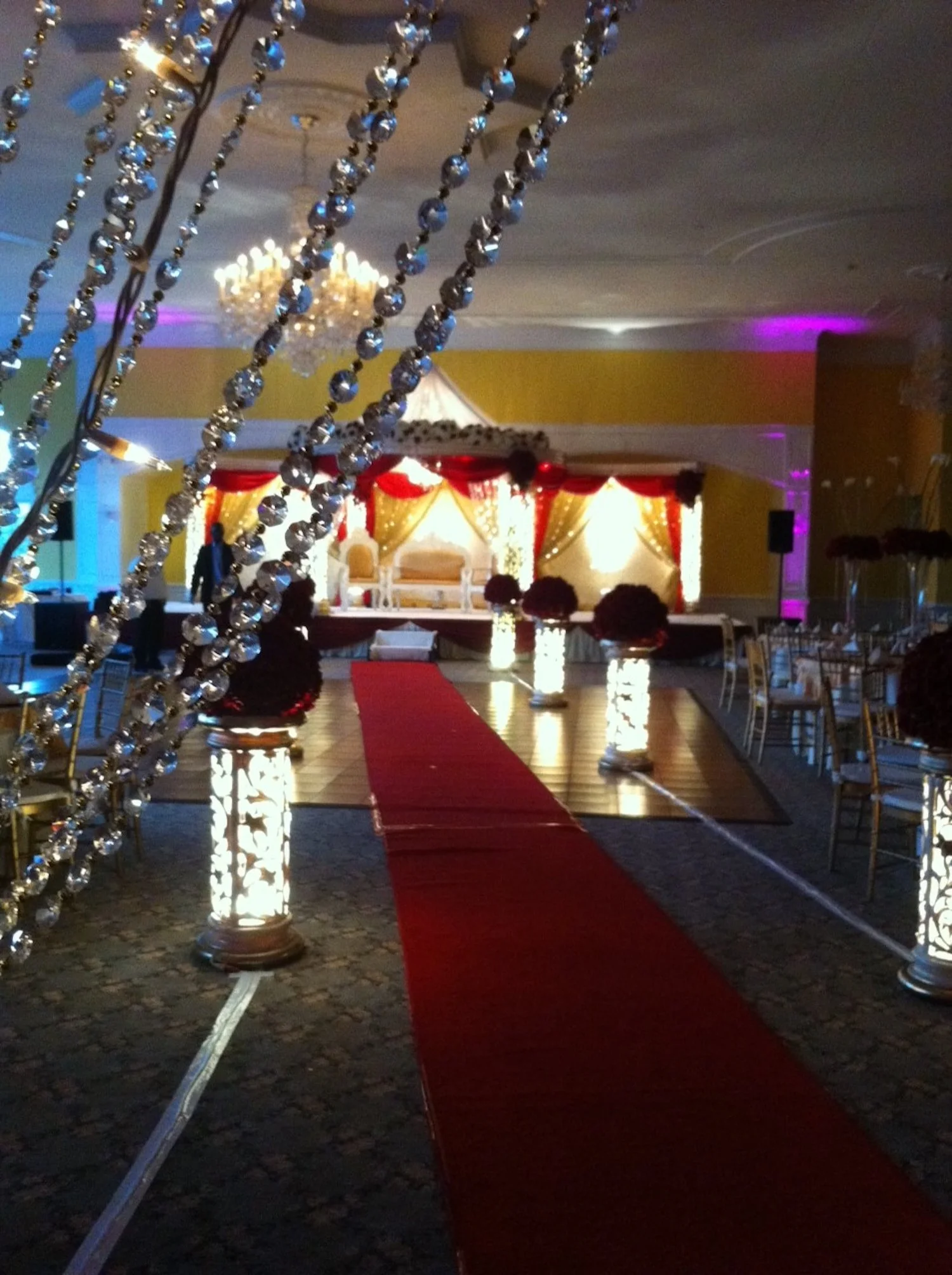 ballroom-with-red-carpet.JPG