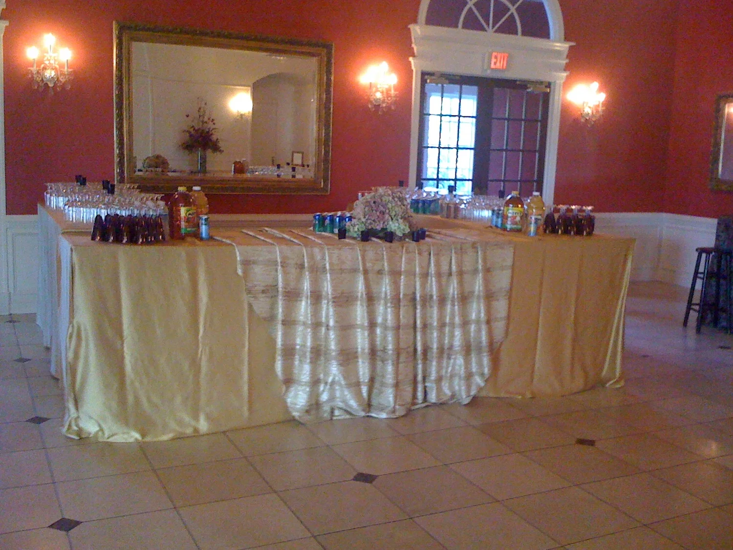 entry-bar2.jpg