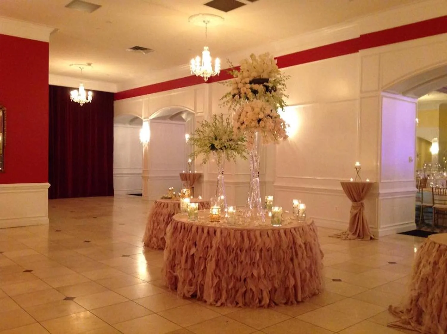 entryhall-tables.jpg