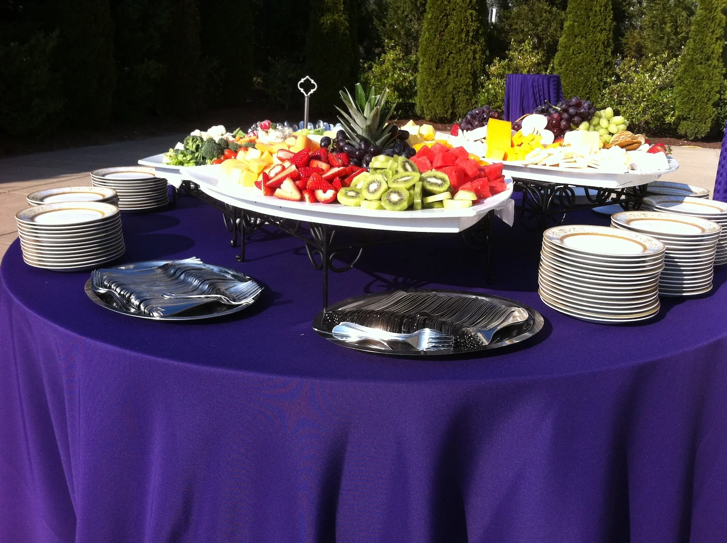 patio-buffet.JPG