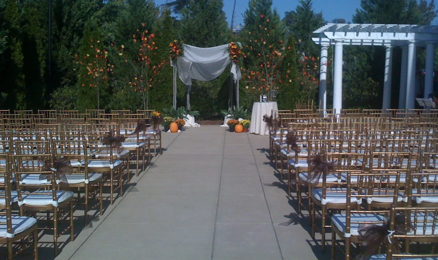 patio-ceremony-fall-colors.JPG
