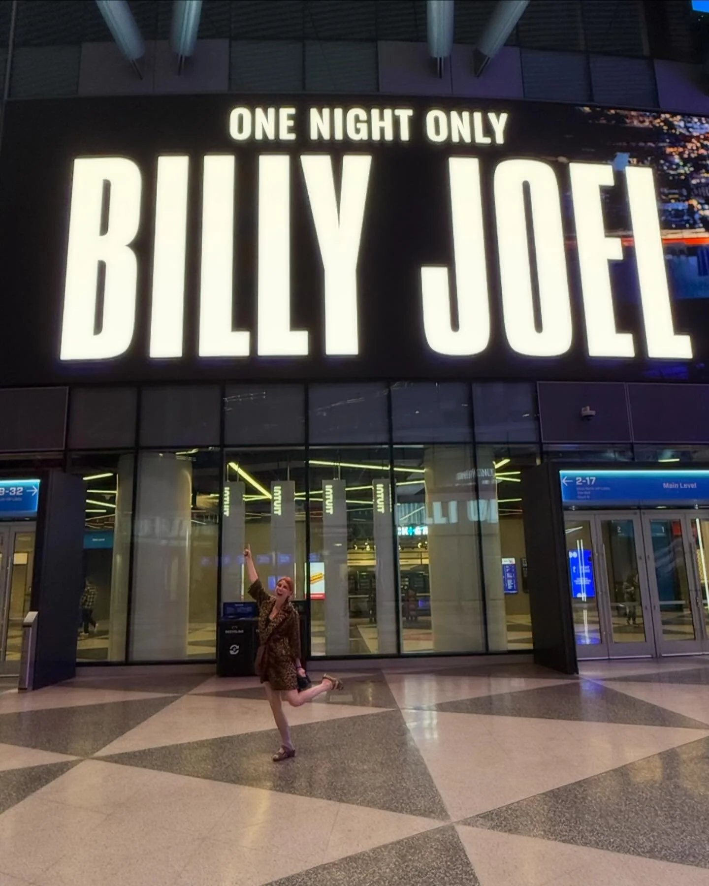 Amazing unexpected Saturday night in the Joel Hole! Thank you @opheliagrownup &amp; @jshoez for a religious night at church, stepping out from behind the stained glass curtain! ❤️❤️❤️