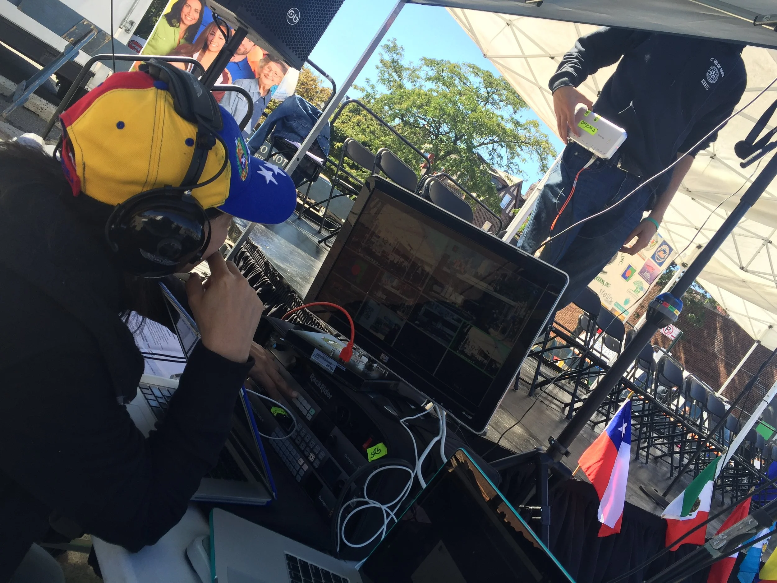 Multi-Camera Video Live Streaming and Recording