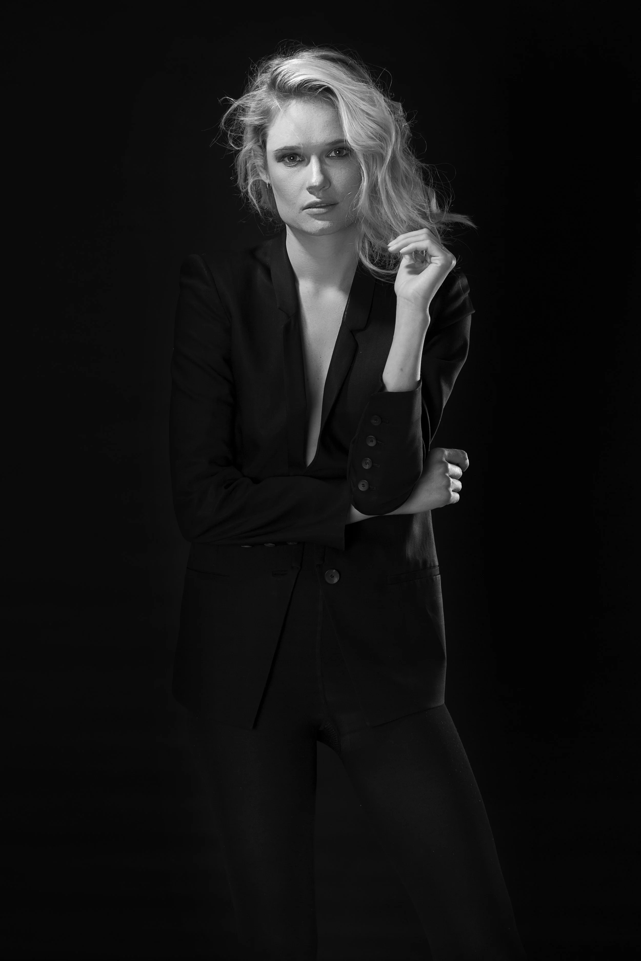 0010=6b&W.jpg