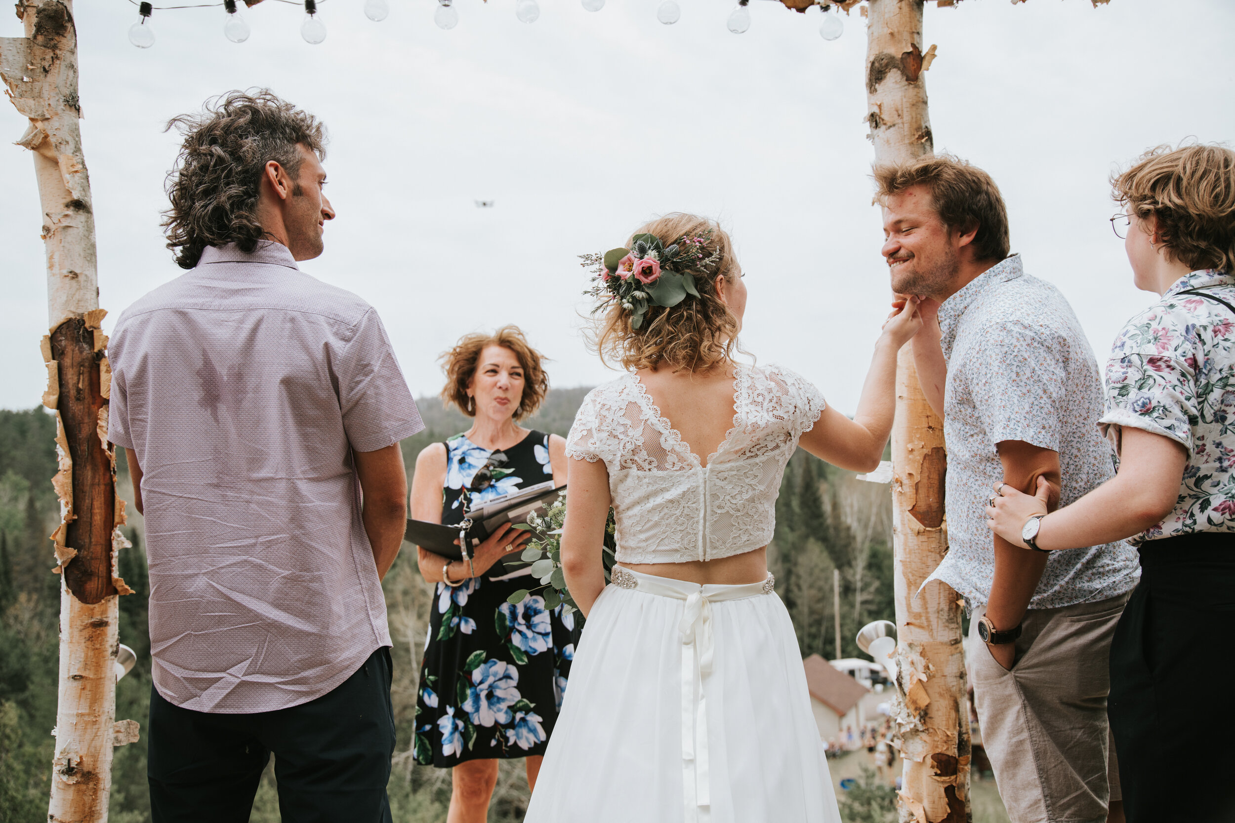 Ontario-backyard-wedding-photography-13.jpg