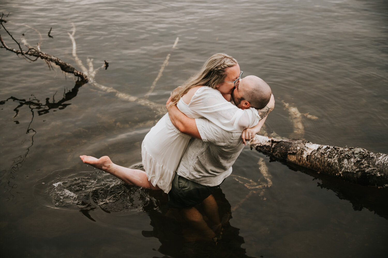 fenelon-falls-engagement-session-photographer-kawartha-15.jpg