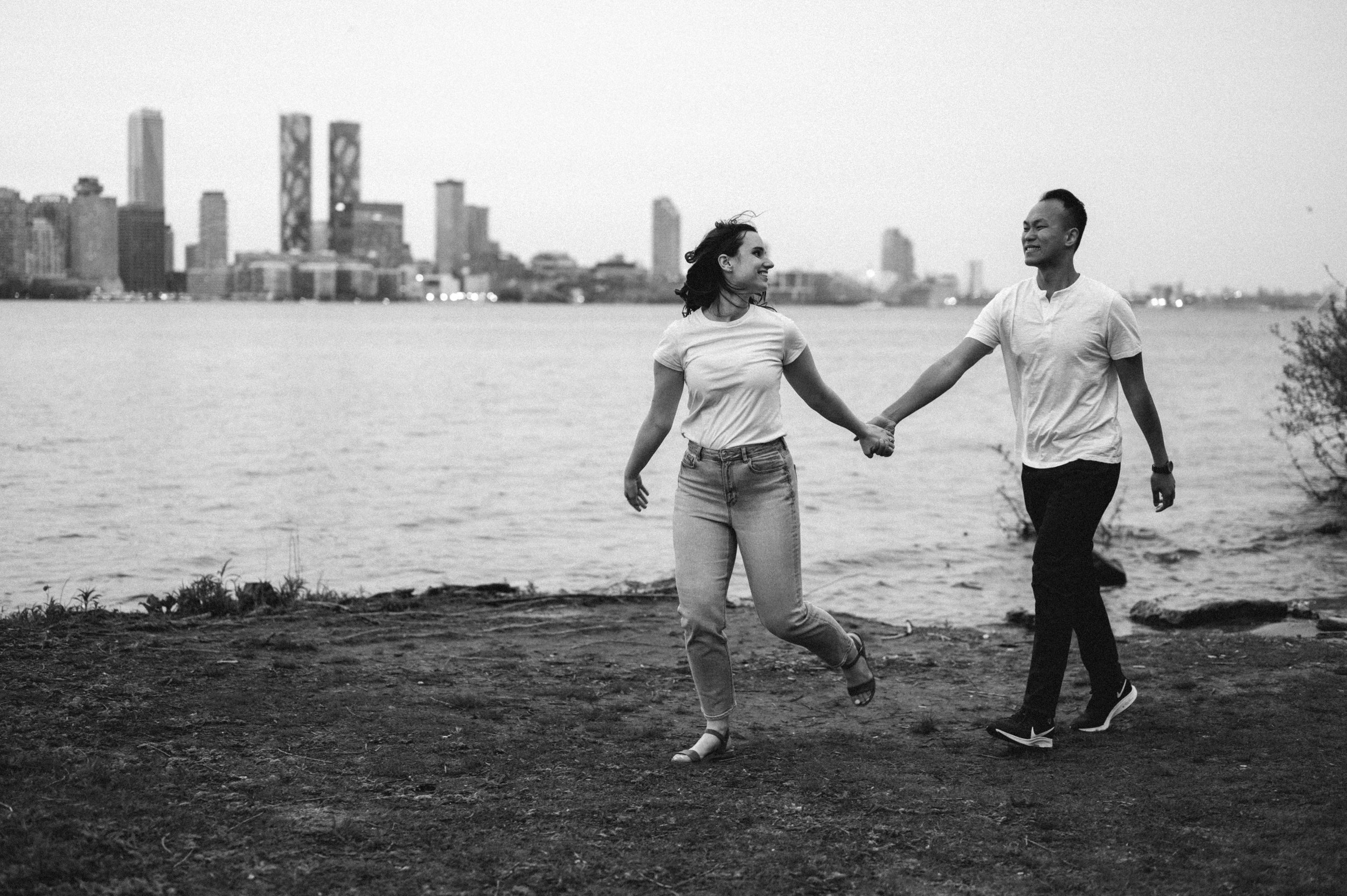 Toronto-island-engagement-session16.jpg