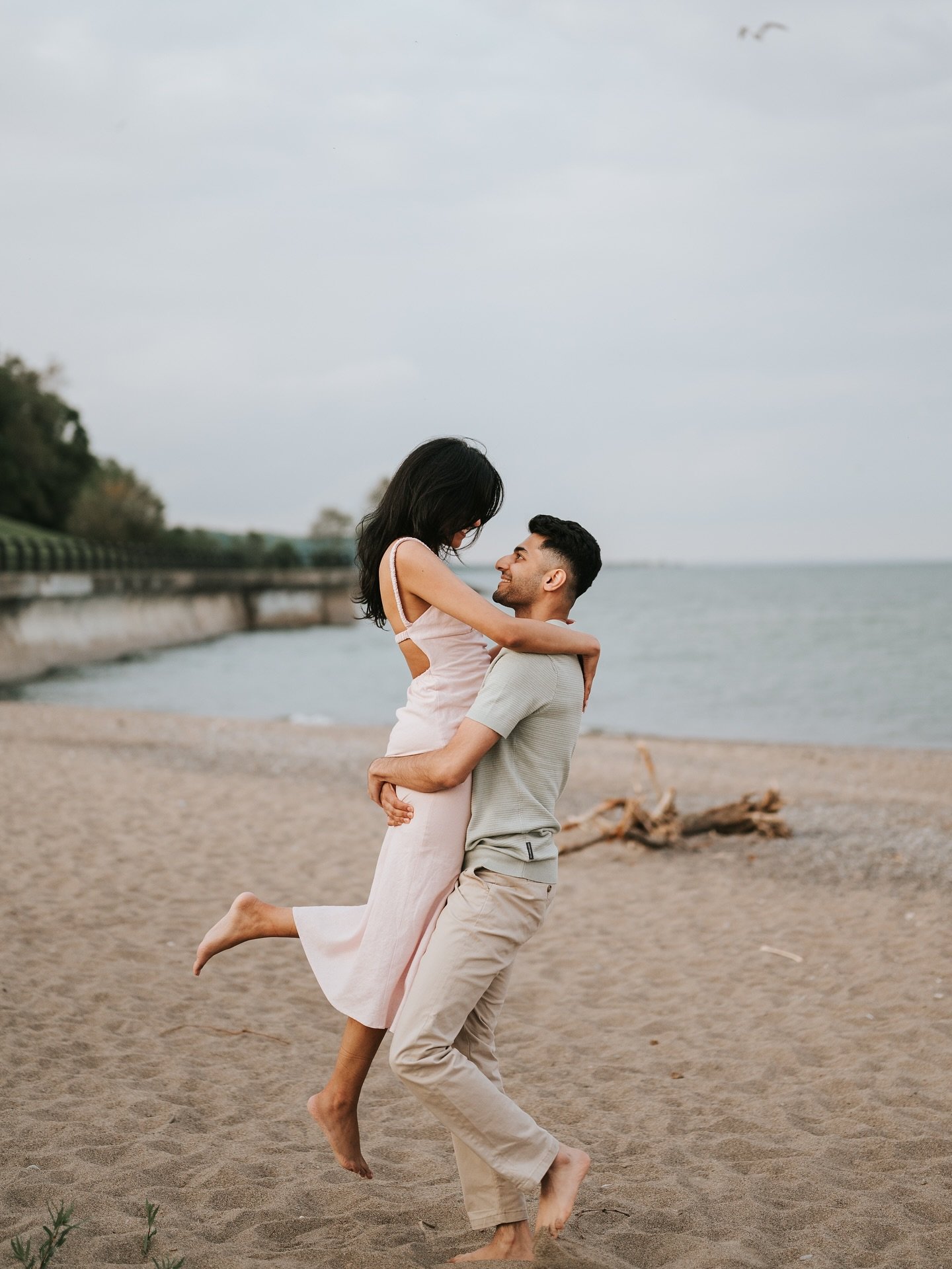 I can&rsquo;t believe I had never been here before, and then got to shoot here twice in one week!

#bowmanvilleweddingphotographer
#rcharriswatertreatmentplant 
#porthopephotographer 
#porthopeengagementphotographer 
#cobourgphotographer 
#cobourgwed