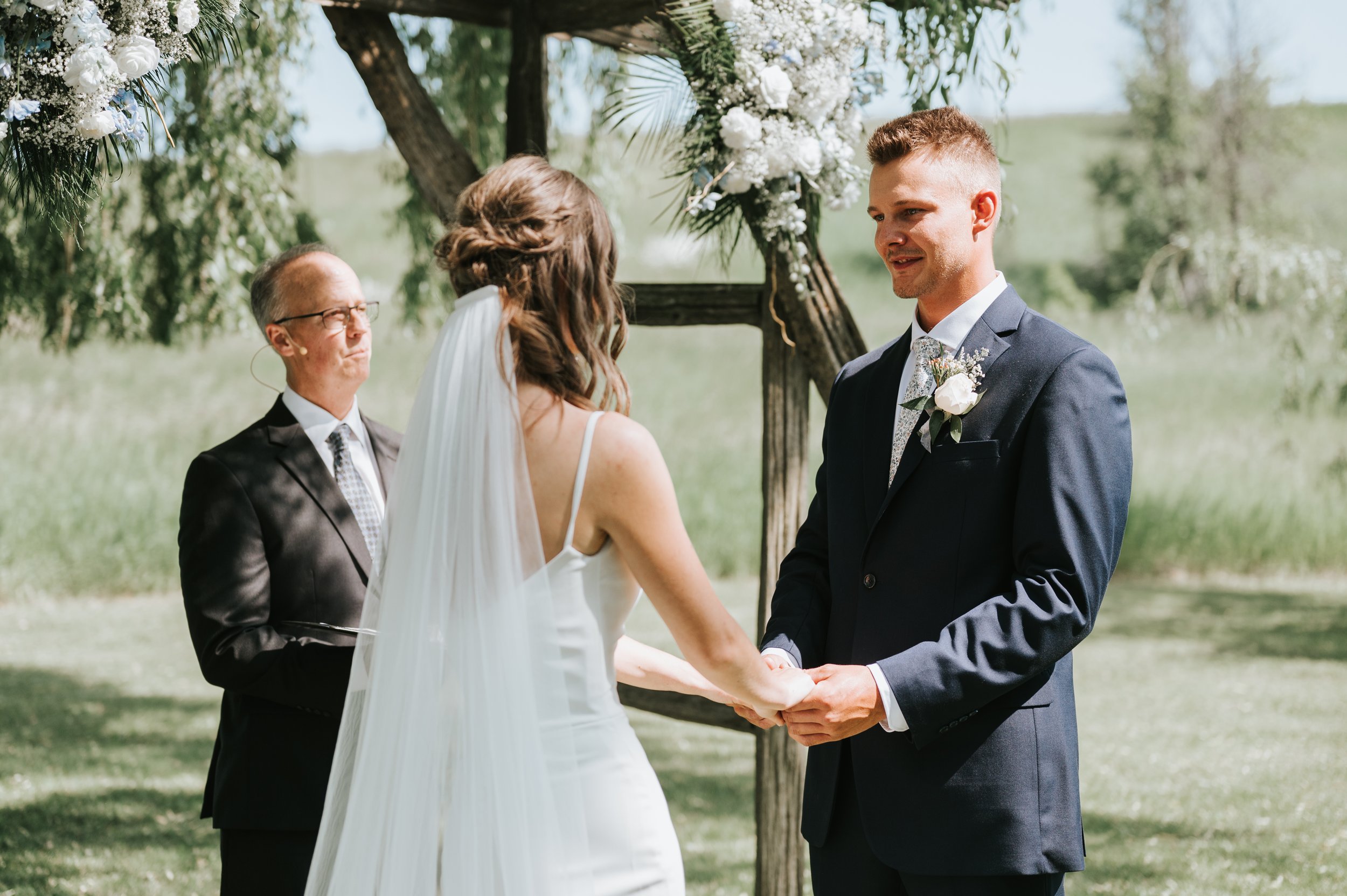 polmenna-barn-wedding-photographer-photos-ontario17.jpg
