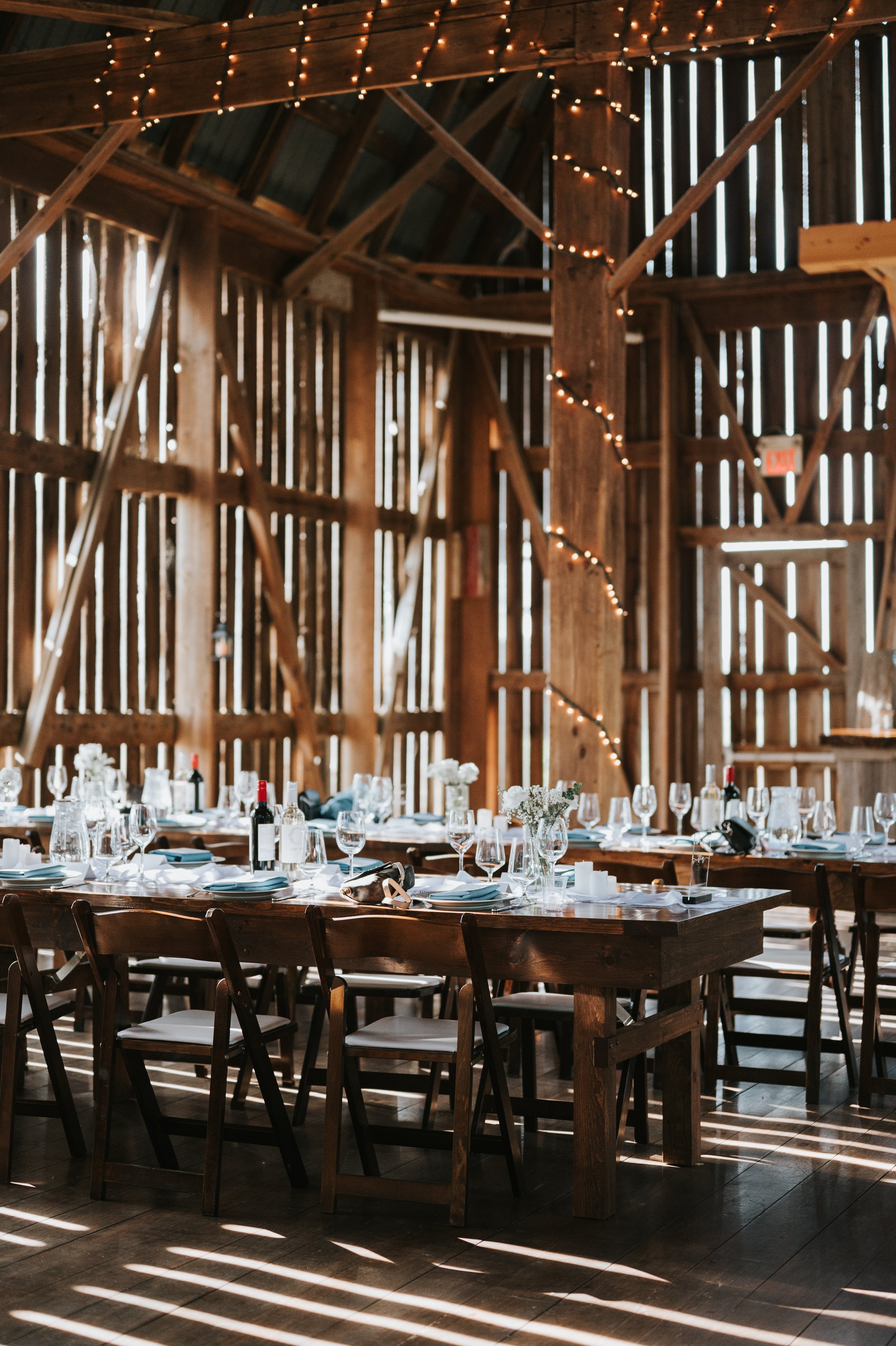 polmenna-barn-wedding-photographer-photos-ontario47.jpg