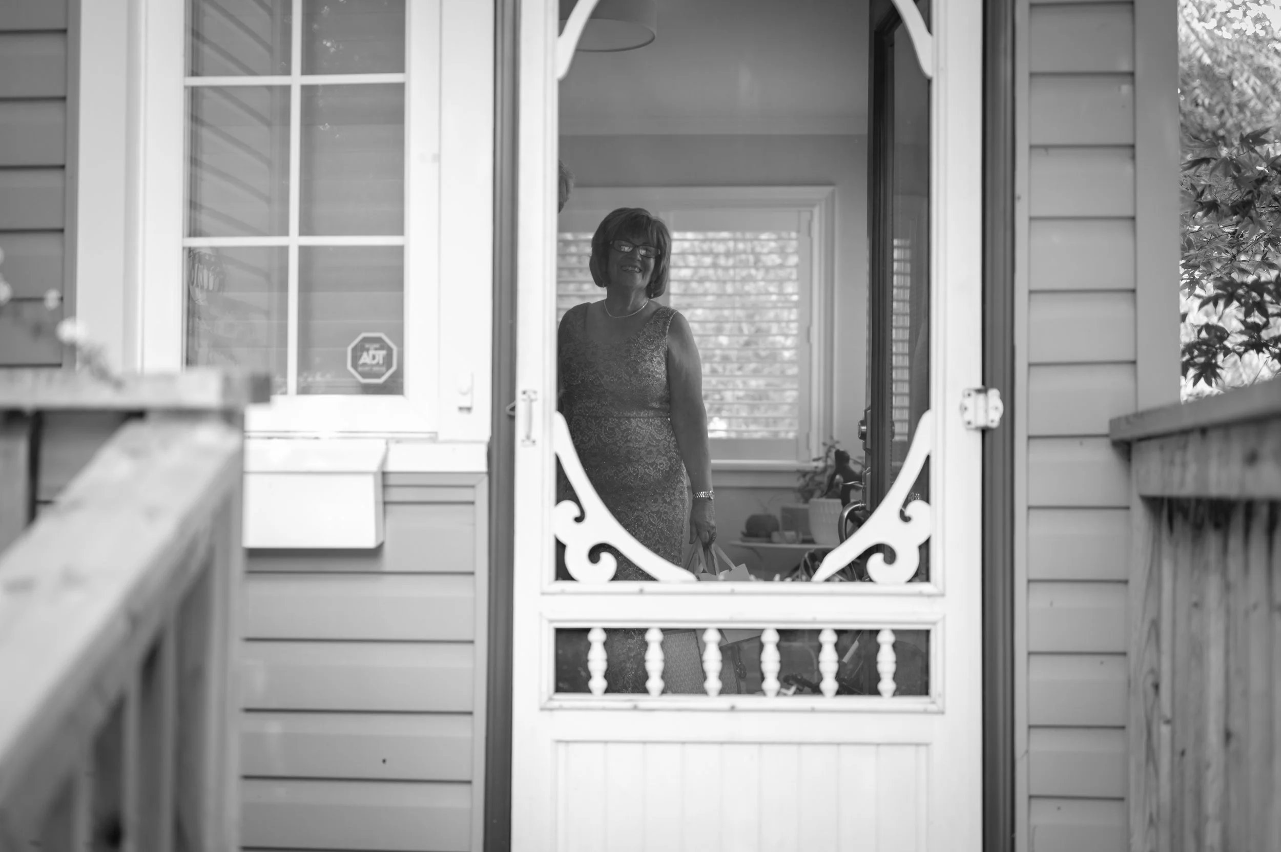 Newcastle-community-hall-wedding-photographer-clarington-durham-photo007.jpg