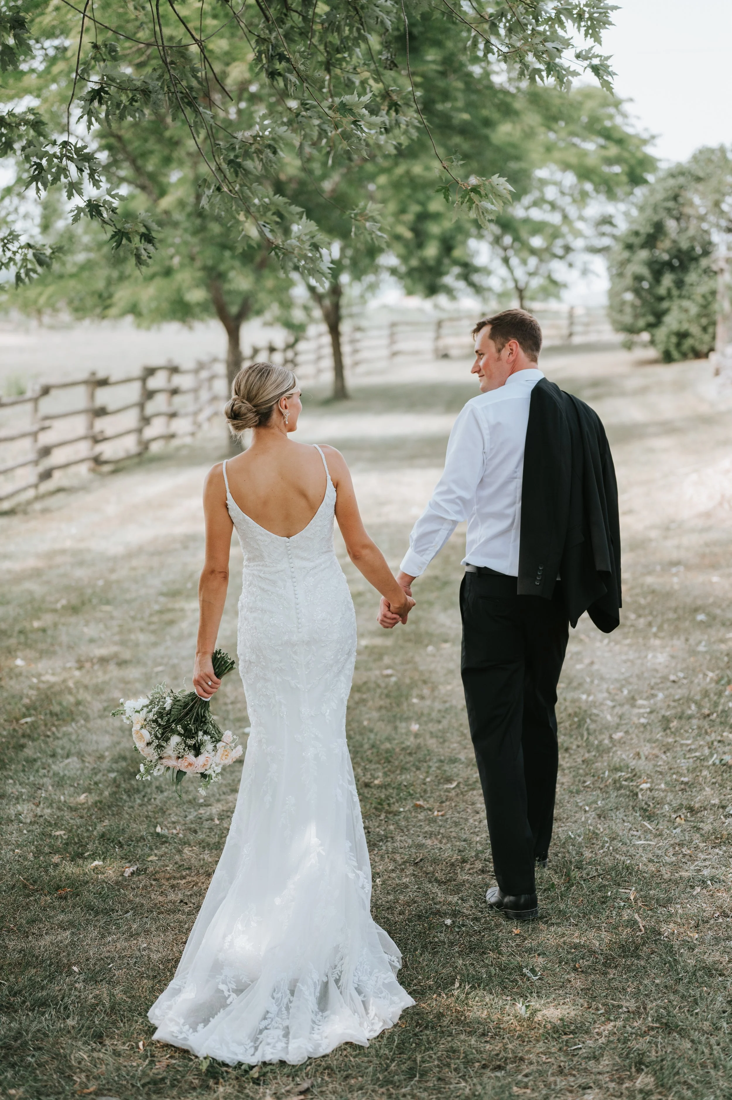 polmenna-barn-wedding-photos-photographer-ontario-campbellford152.jpg