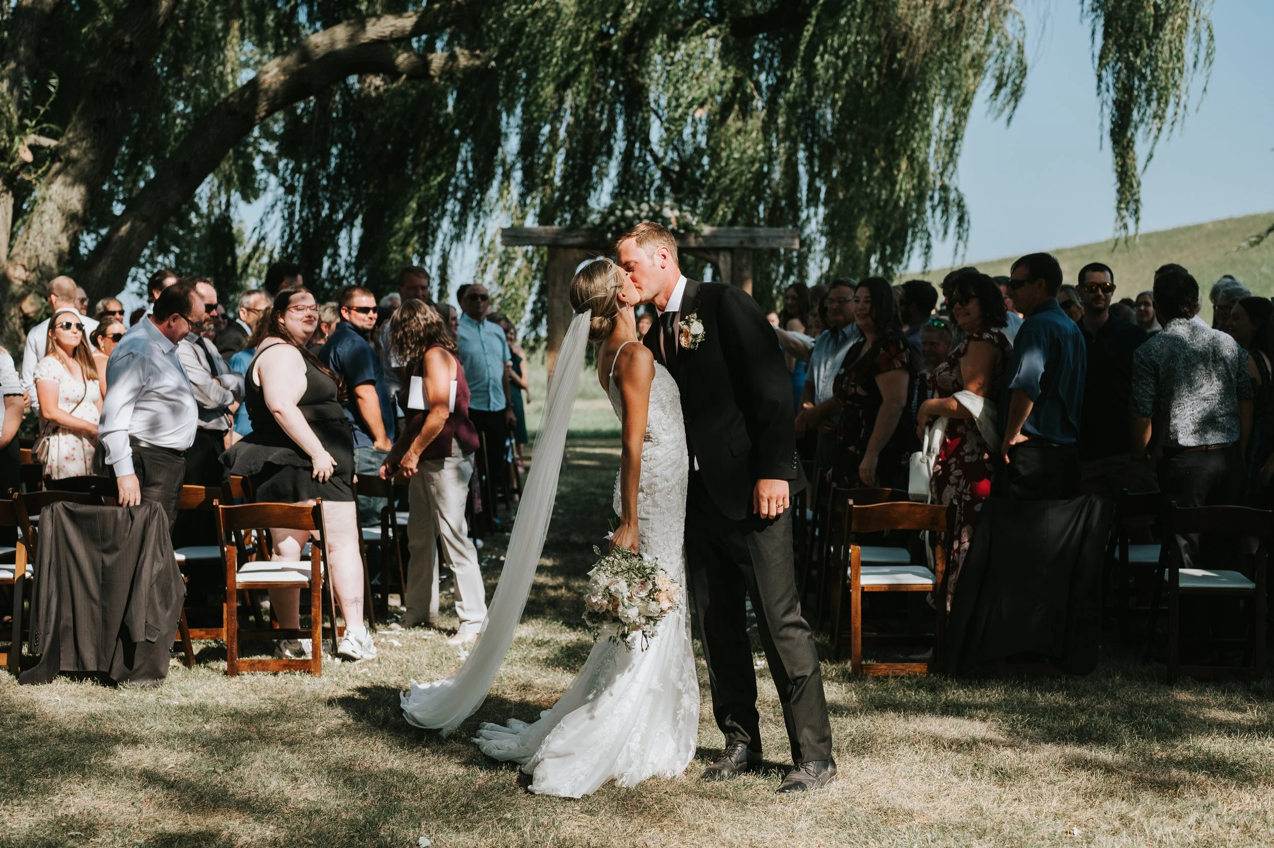 polmenna-barn-wedding-photos-photographer-ontario-campbellford183.jpg