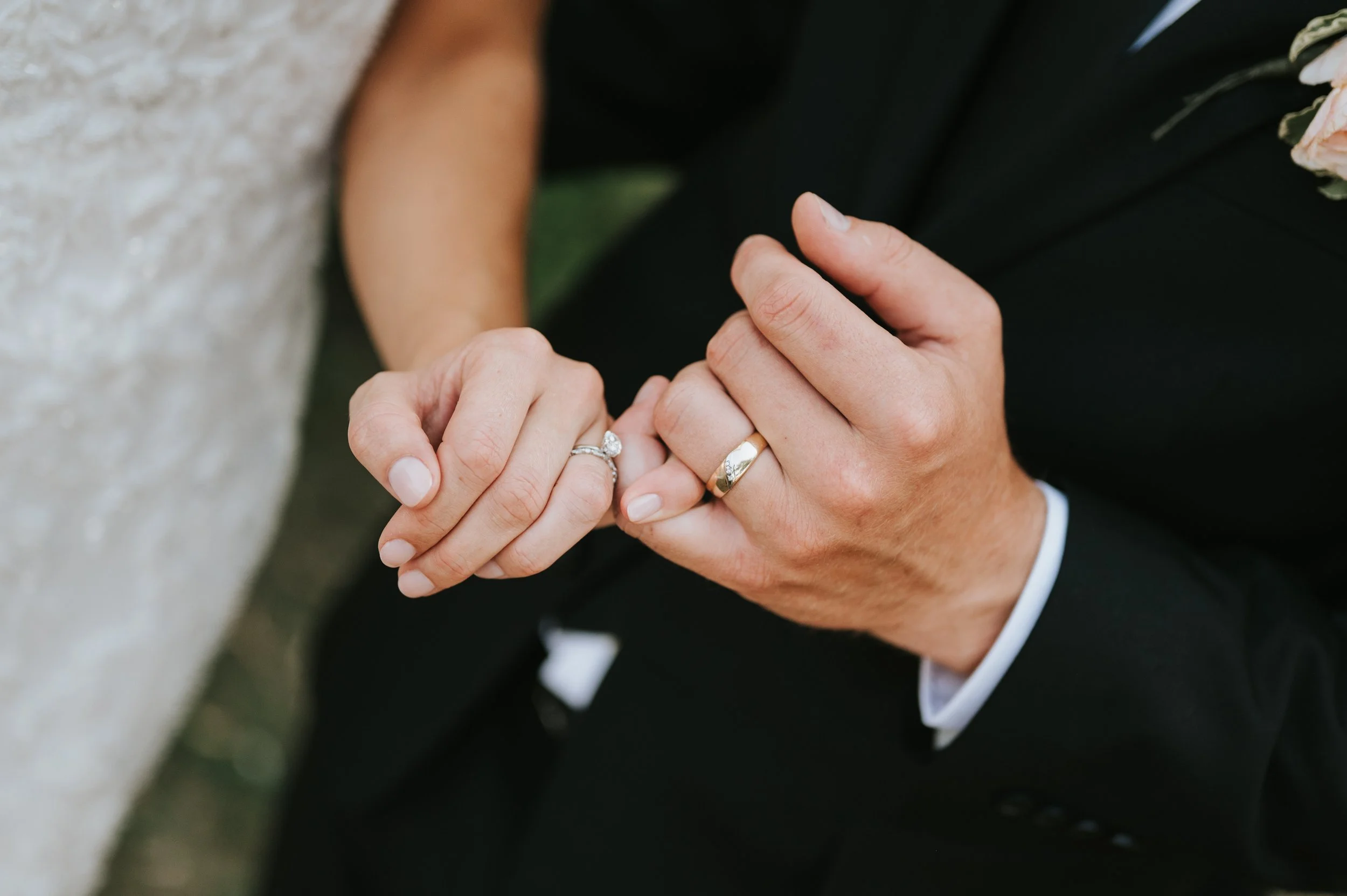 polmenna-barn-wedding-photos-photographer-ontario-campbellford187.jpg