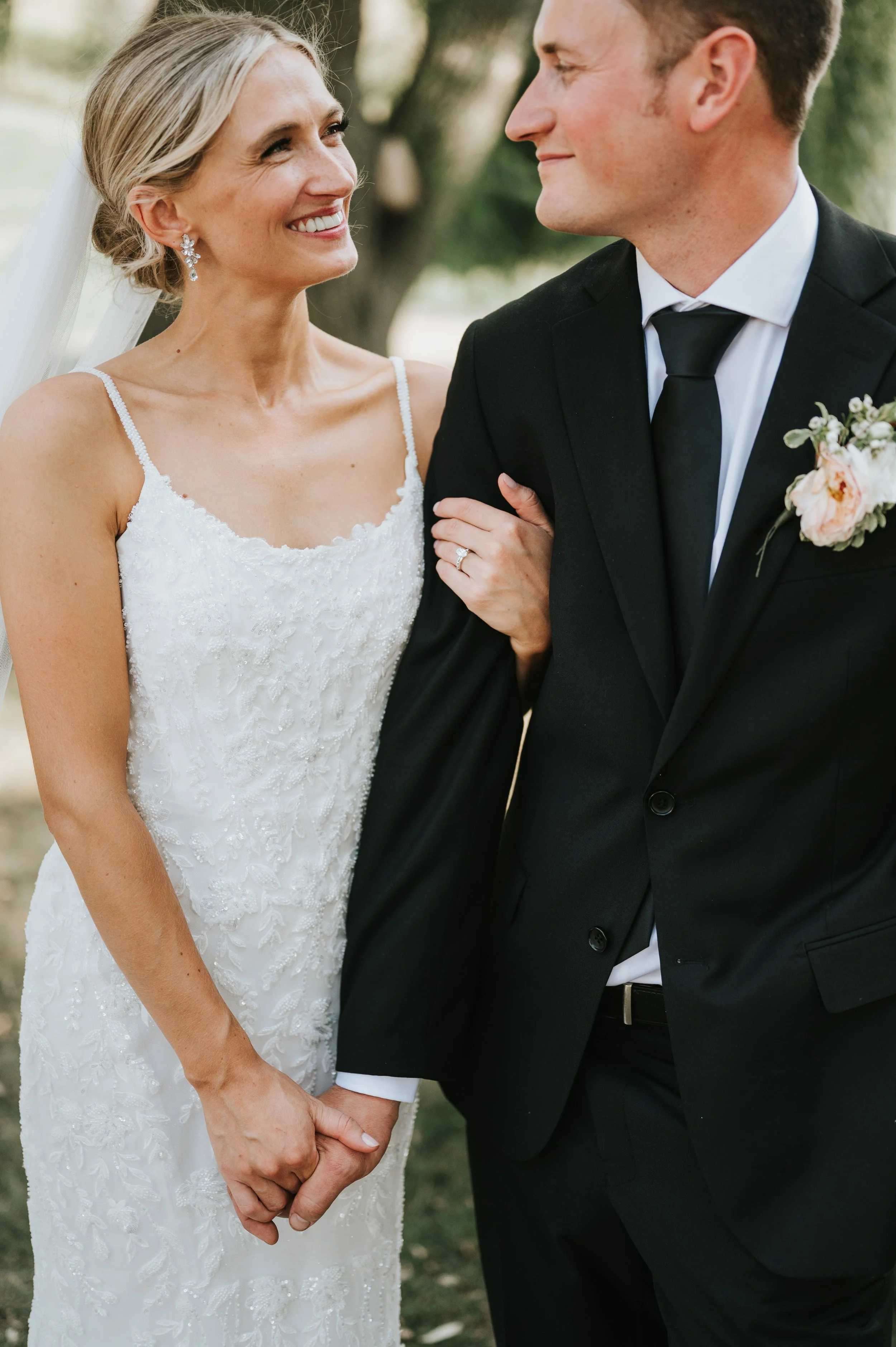 polmenna-barn-wedding-photos-photographer-ontario-campbellford186.jpg