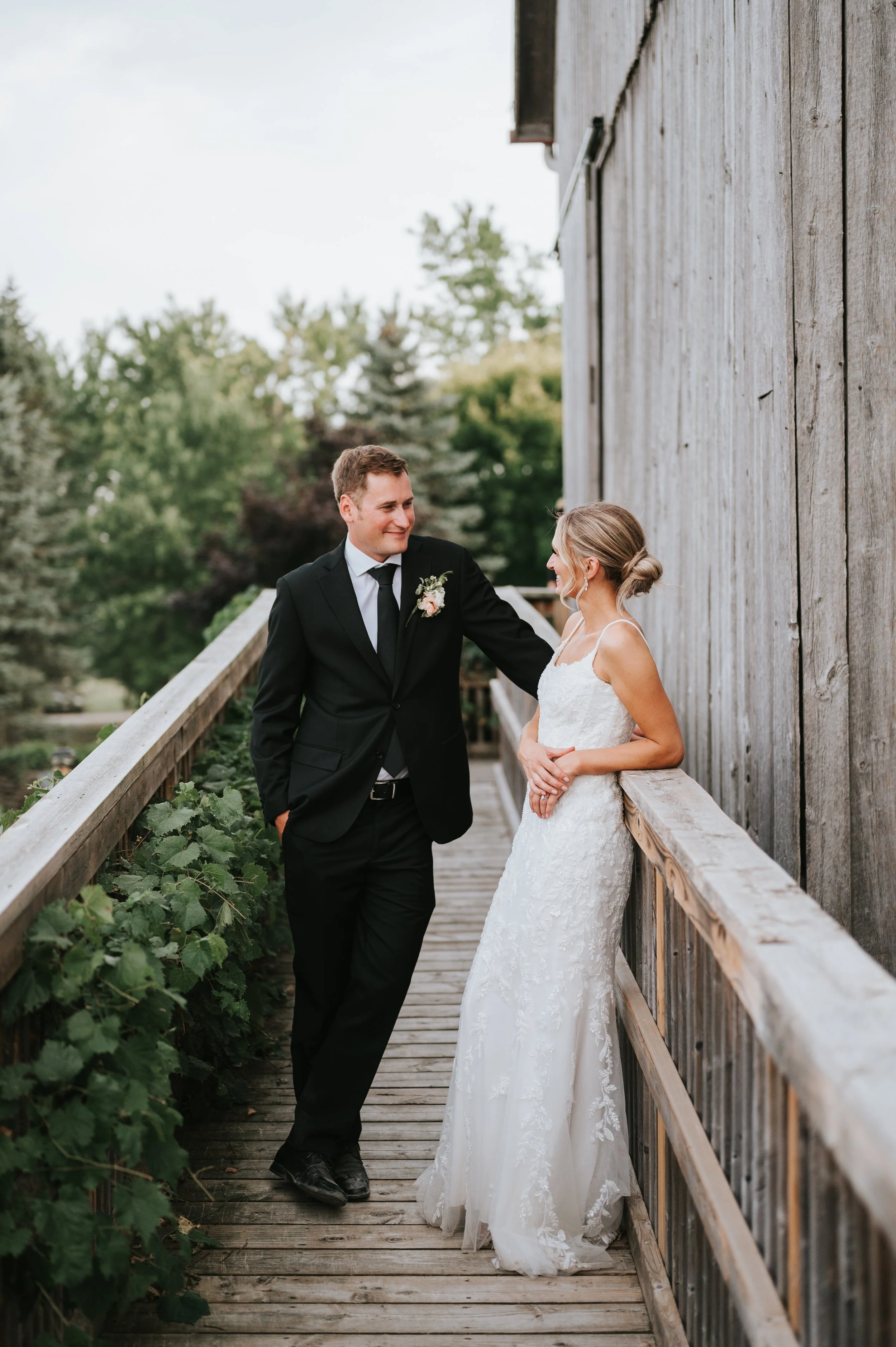 polmenna-barn-wedding-photos-photographer-ontario-campbellford203.jpg
