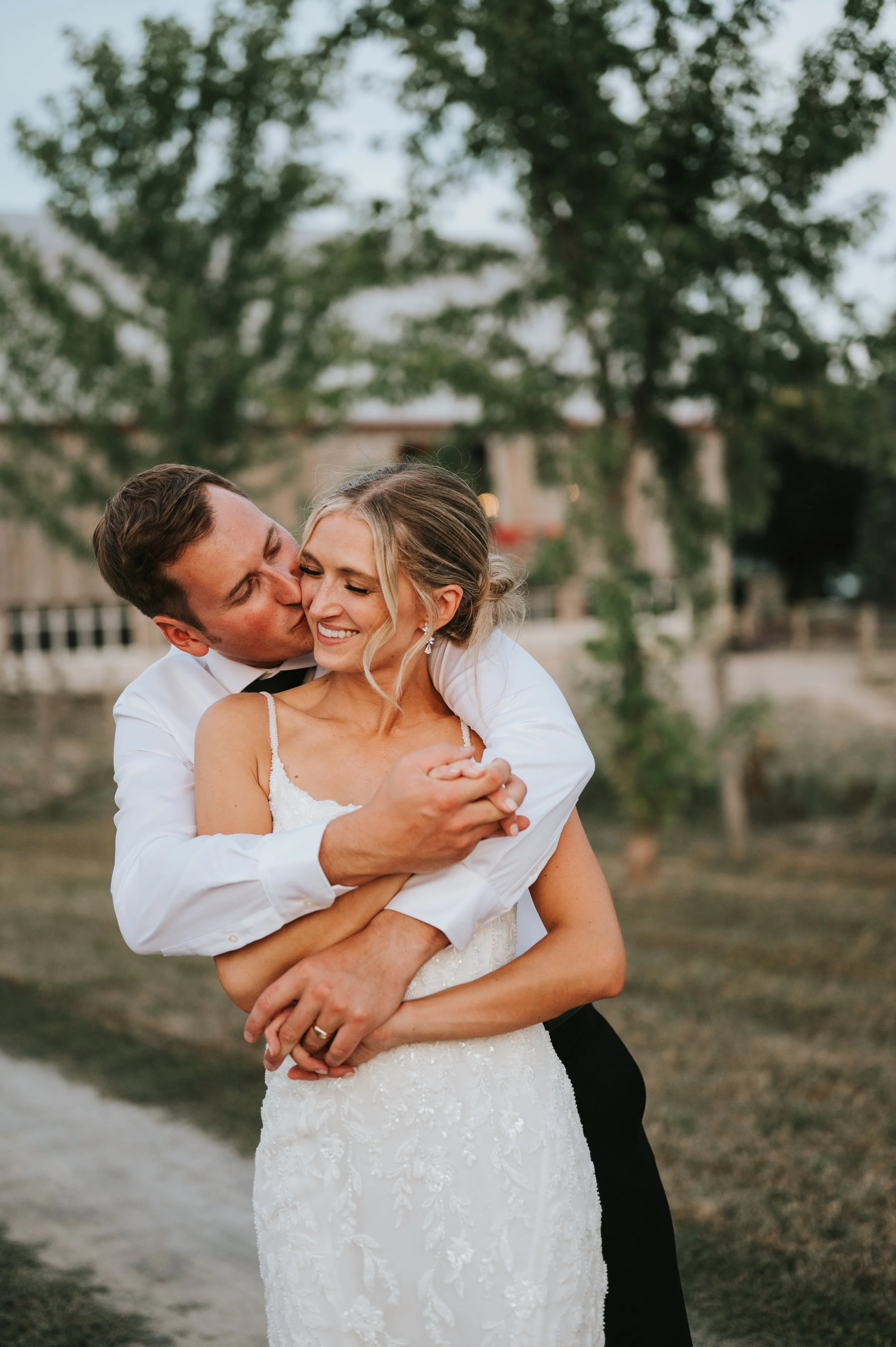 polmenna-barn-wedding-photos-photographer-ontario-campbellford209.jpg