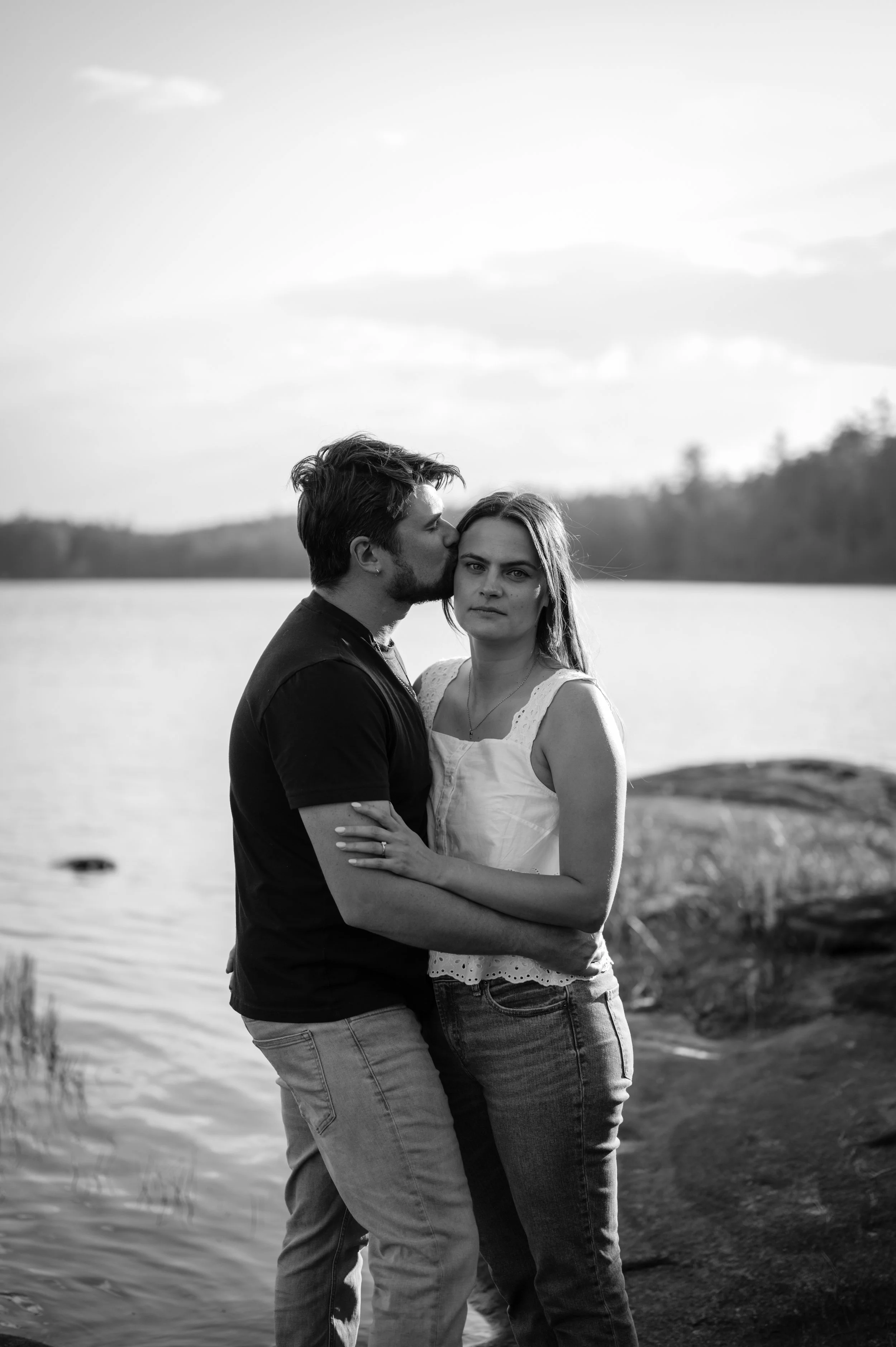 kawartha-lakes-cottage-adventure-engagement-photographer-northumberland-ontario12.jpg