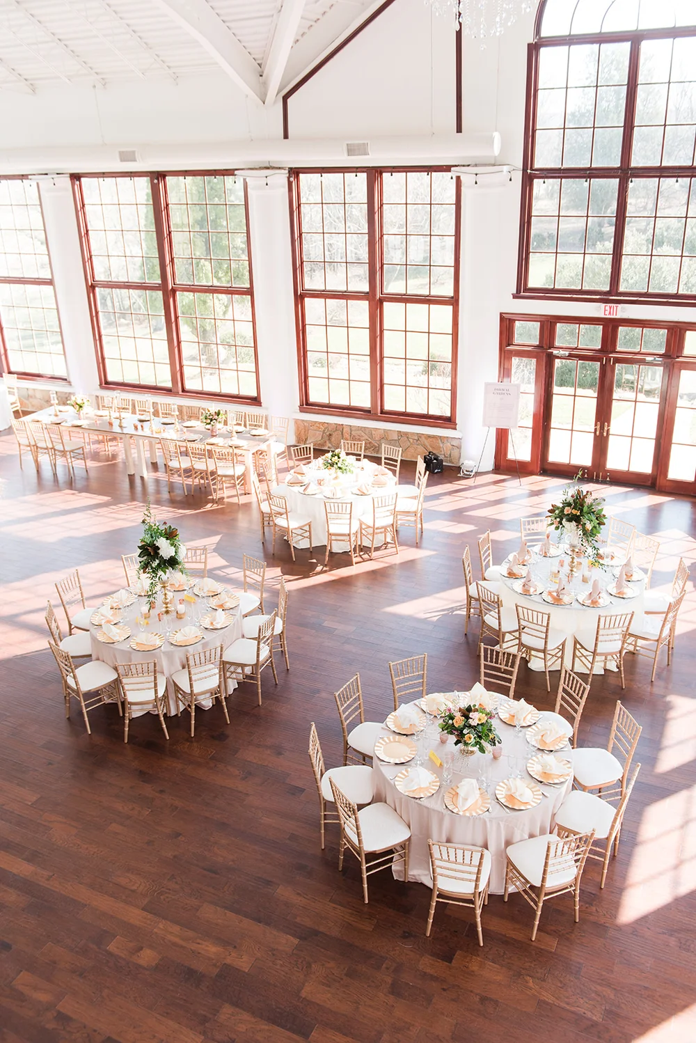 Notes Of Distinction Raspberry Plain Manor