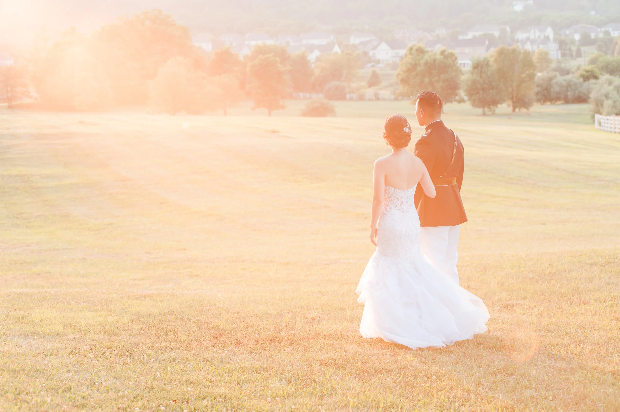 RASPBERRY_PLAIN_MANOR_WEDDING_B+N_JOFFOTO-531.jpg