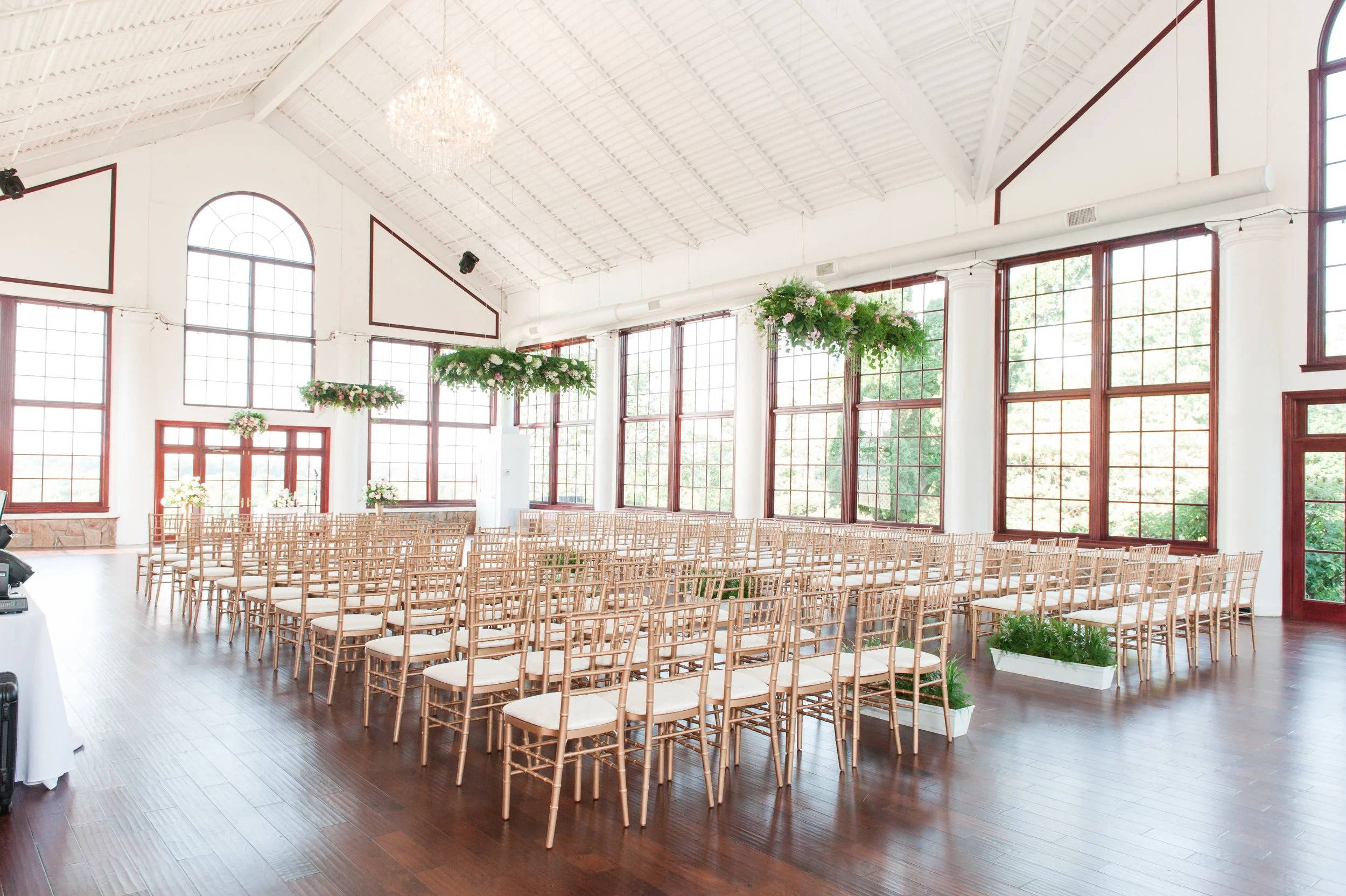 RASPBERRY_PLAIN_MANOR_WEDDING_B+N_JOFFOTO-179.jpg