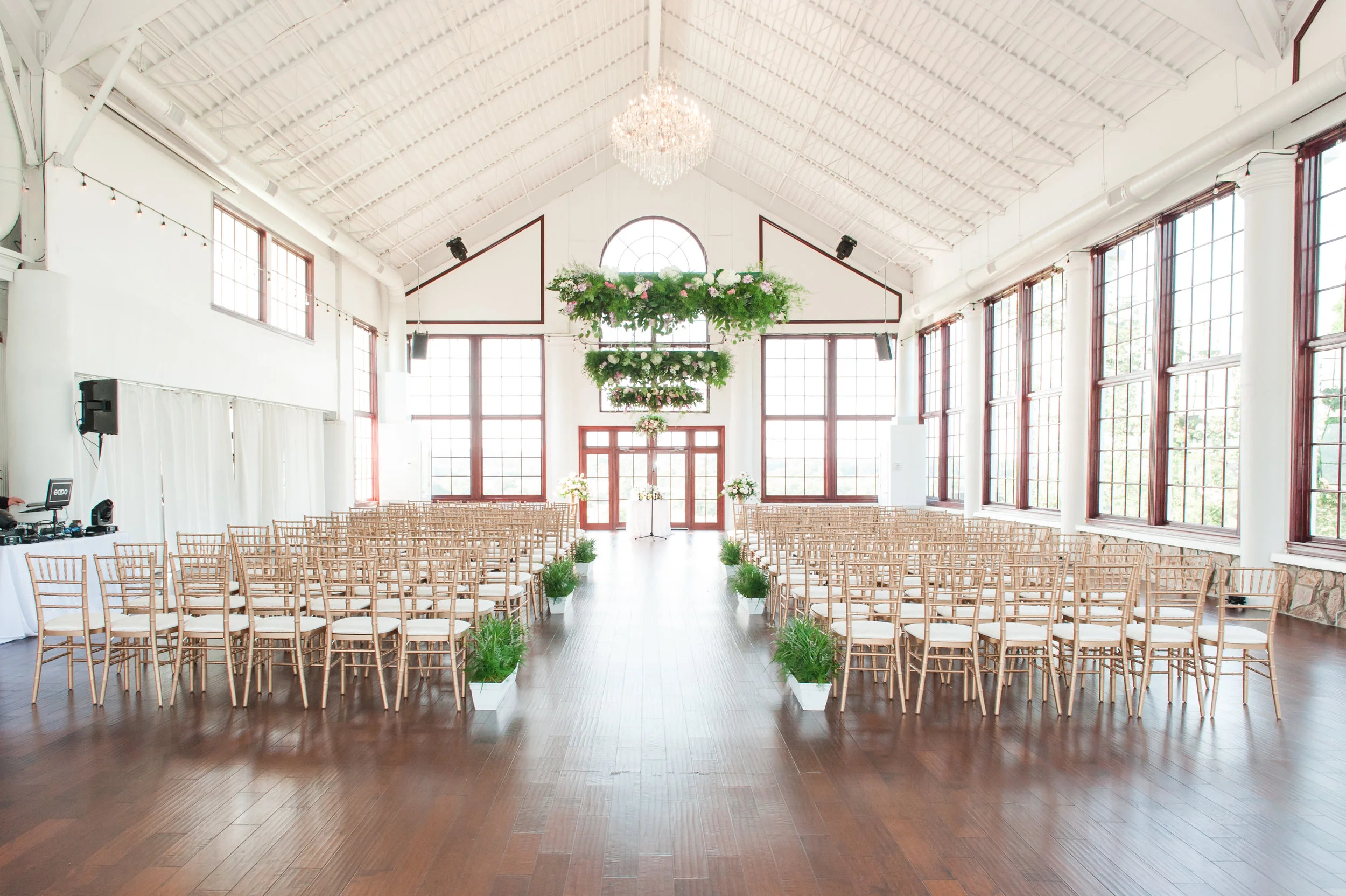 RASPBERRY_PLAIN_MANOR_WEDDING_B+N_JOFFOTO-178.jpg