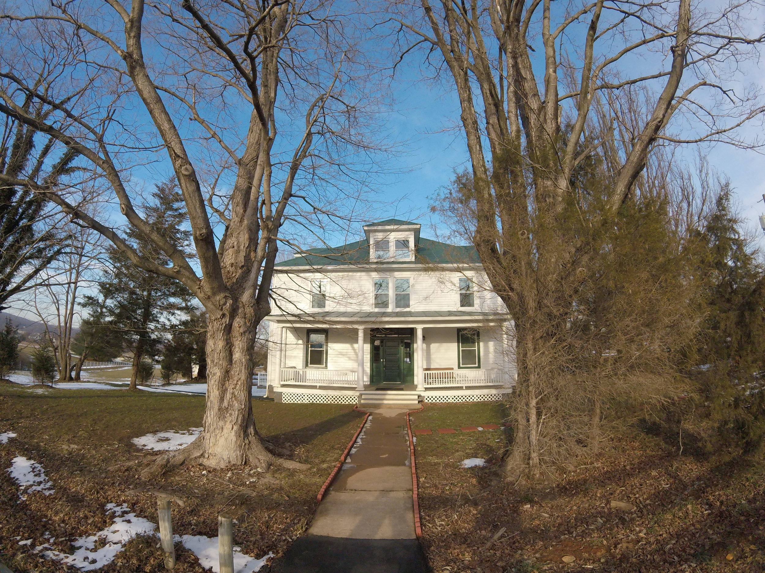 Thomson Farm front facade.JPG