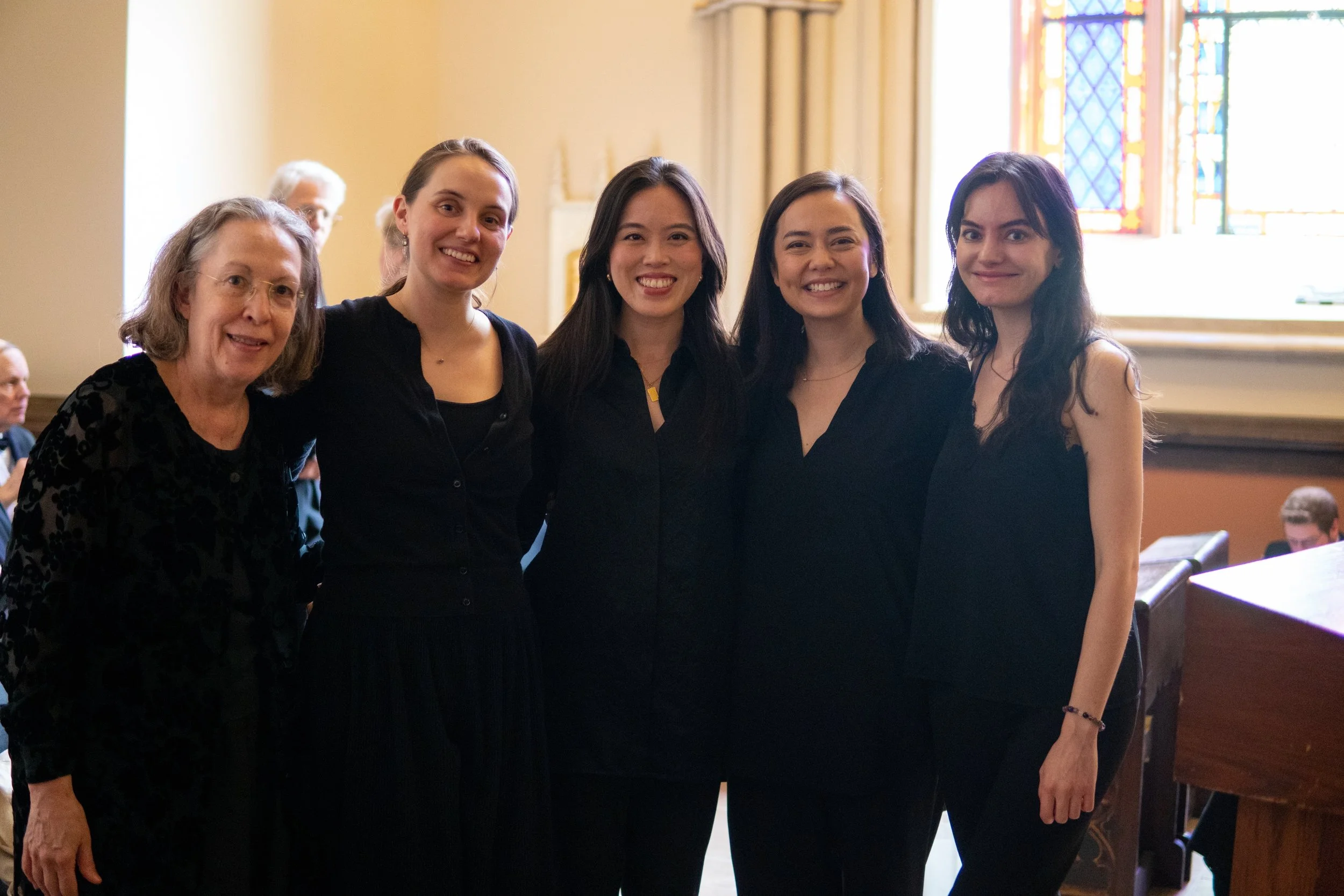  Altos from the chorus 