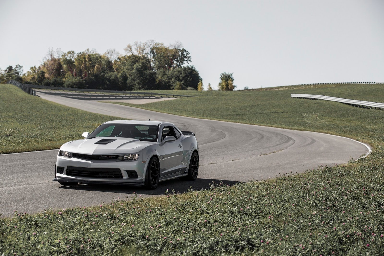 camaro_z28_ss-2.jpg
