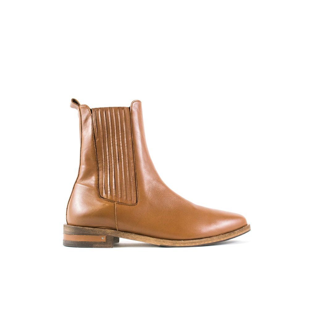 Strong Tall Chelsea Boot in Luggage Calf