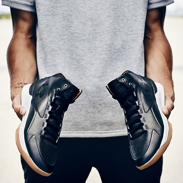 Internet Mocks Steph Curry's Latest Shoes, Buys Them Anyway